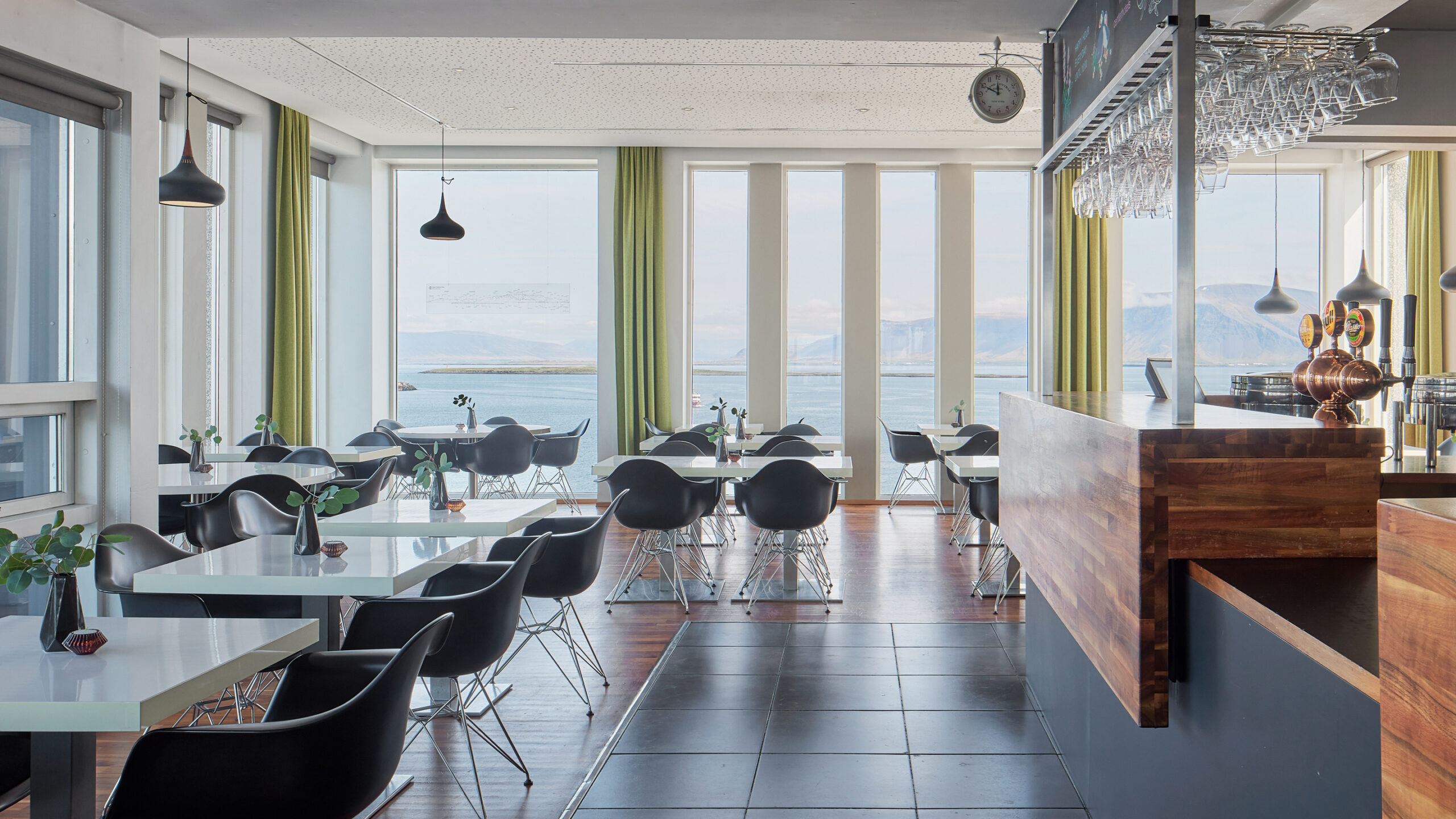 Island Reykjavik Centerhotel Arnarhvoll Sky Bar