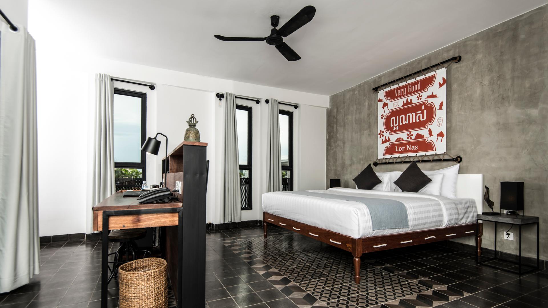 Cambodia, Phnom Penh, Aquarius Hotel And Urban, Resort Room