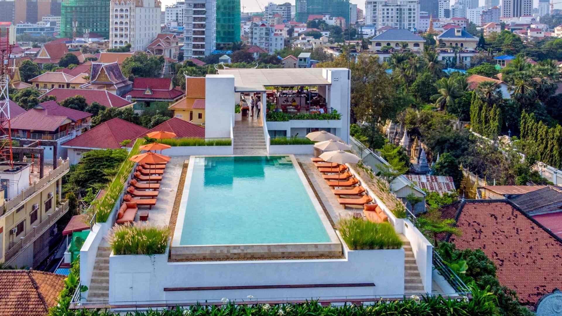 Cambodia Phnom Penh Penh House Pool, Ovenfra
