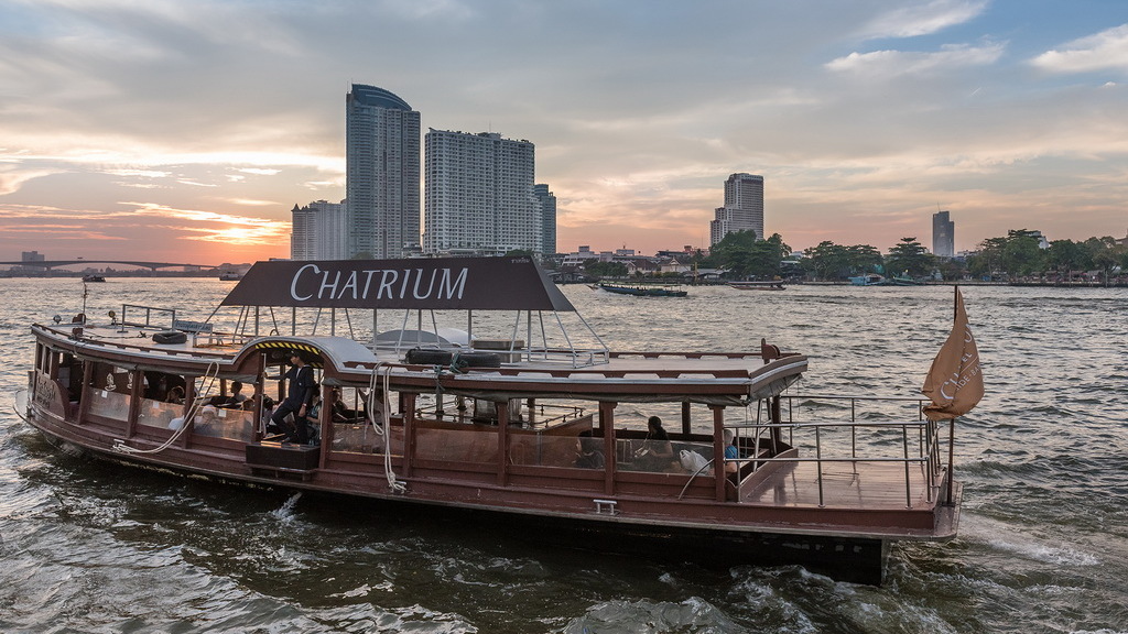 chatrium riverside Bangkok hotel