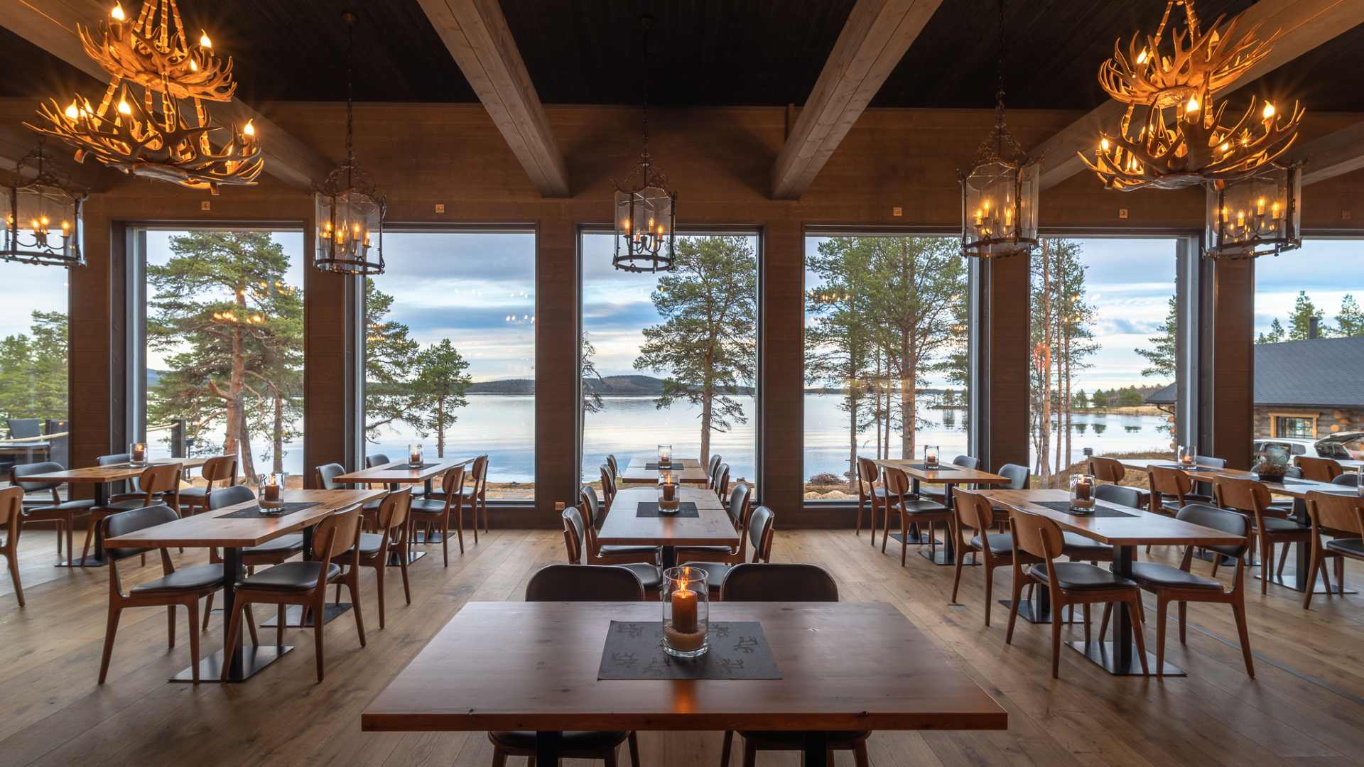 Finland, Finske Lapland, Inari, Wilderness Hotel, Restaurant, Snelandskab