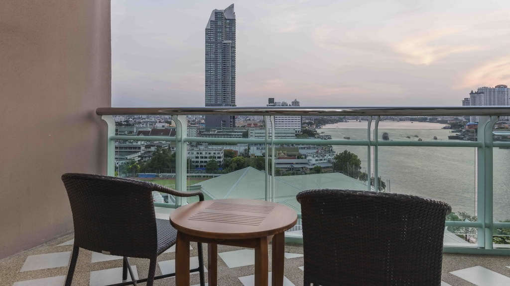 Thailand Bangkok Chatrium Riverside Grand Suite One Bedroom Balkon