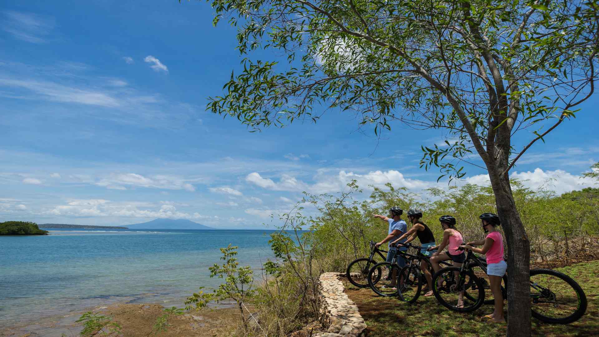 Indonesien Bali pemuteran menjangan dynasty biketour