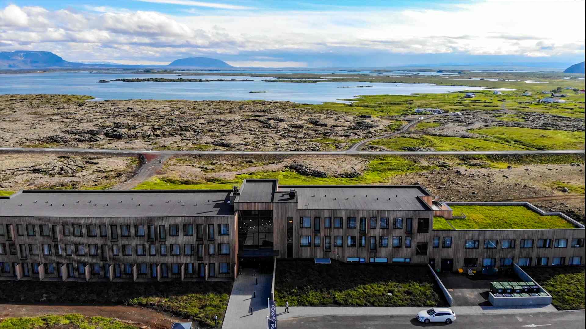 Rejser til Island, Gr&iacute;mssta&eth;ir, Fosshotel M&yacute;vatn, view lake
