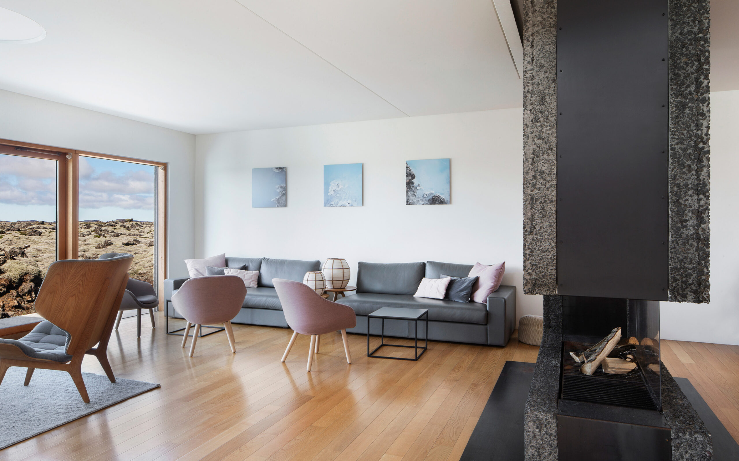 Island Silica Hotel Lounge med pejs