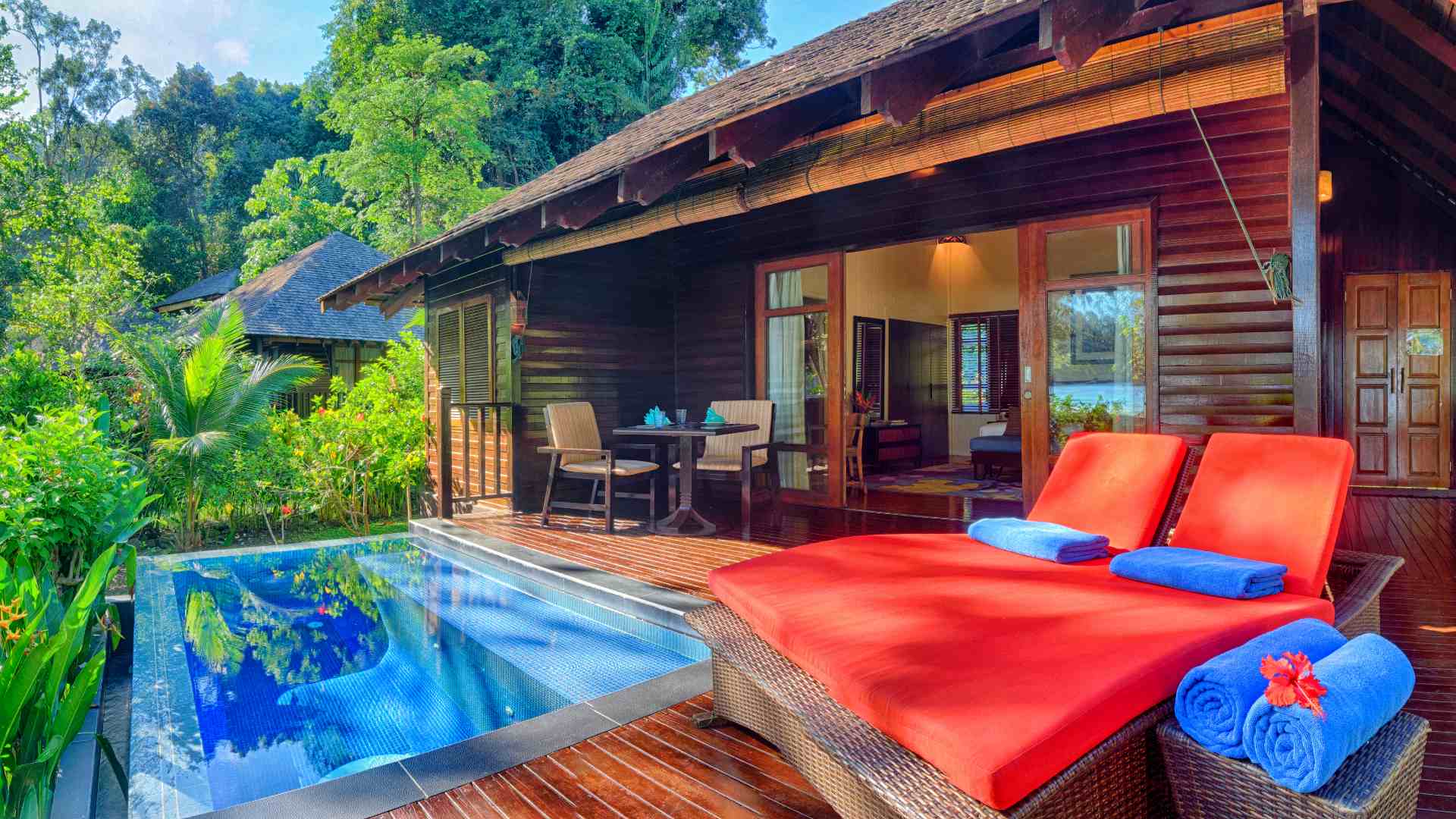 Malaysia, Borneo, Gaya Island Bungaraya Island Resort, Plunge Pool Villa Exterior