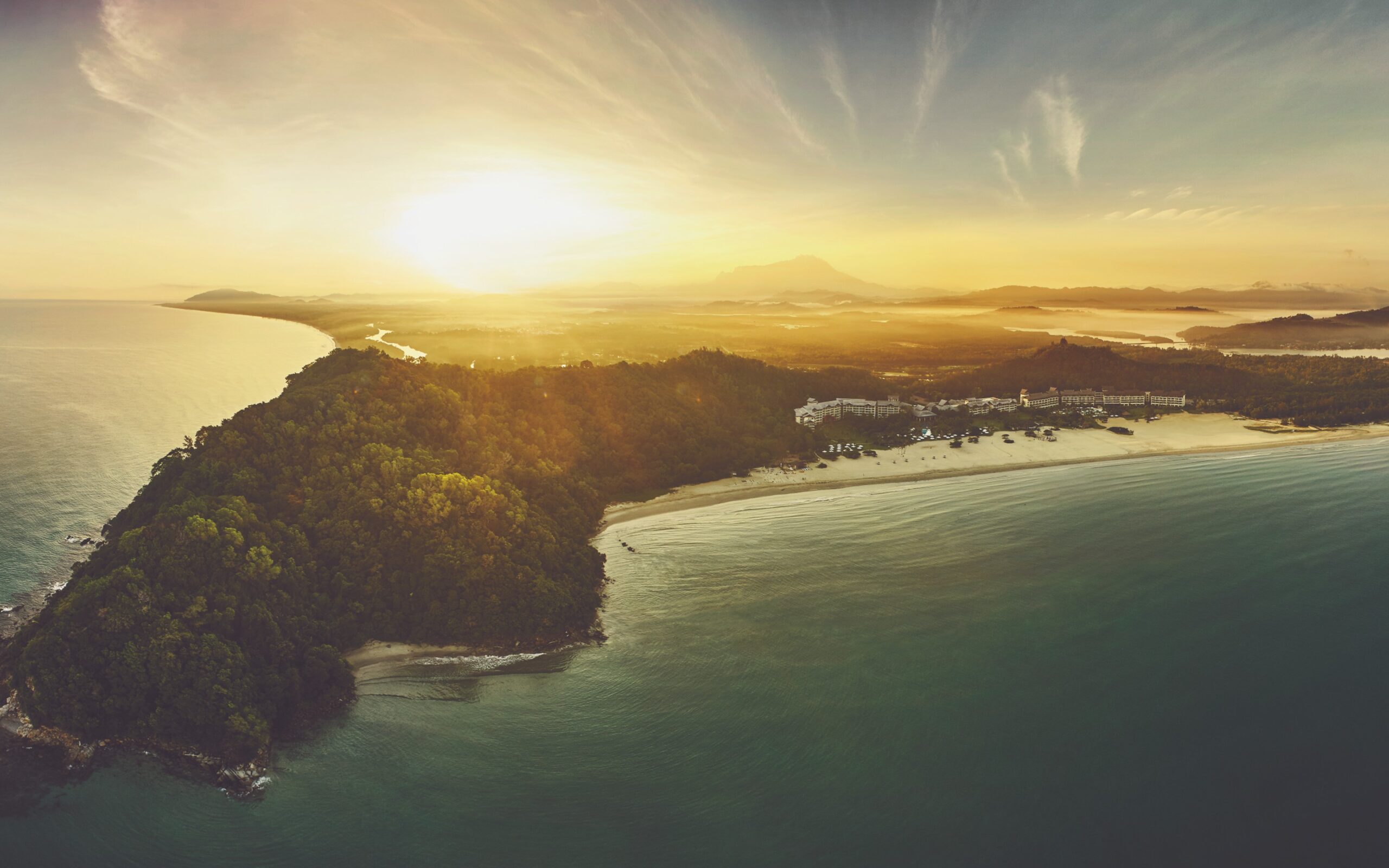 Malaysia, Borneo, Kuala Lumpur, Shangri La Rasa Ria Aerial
