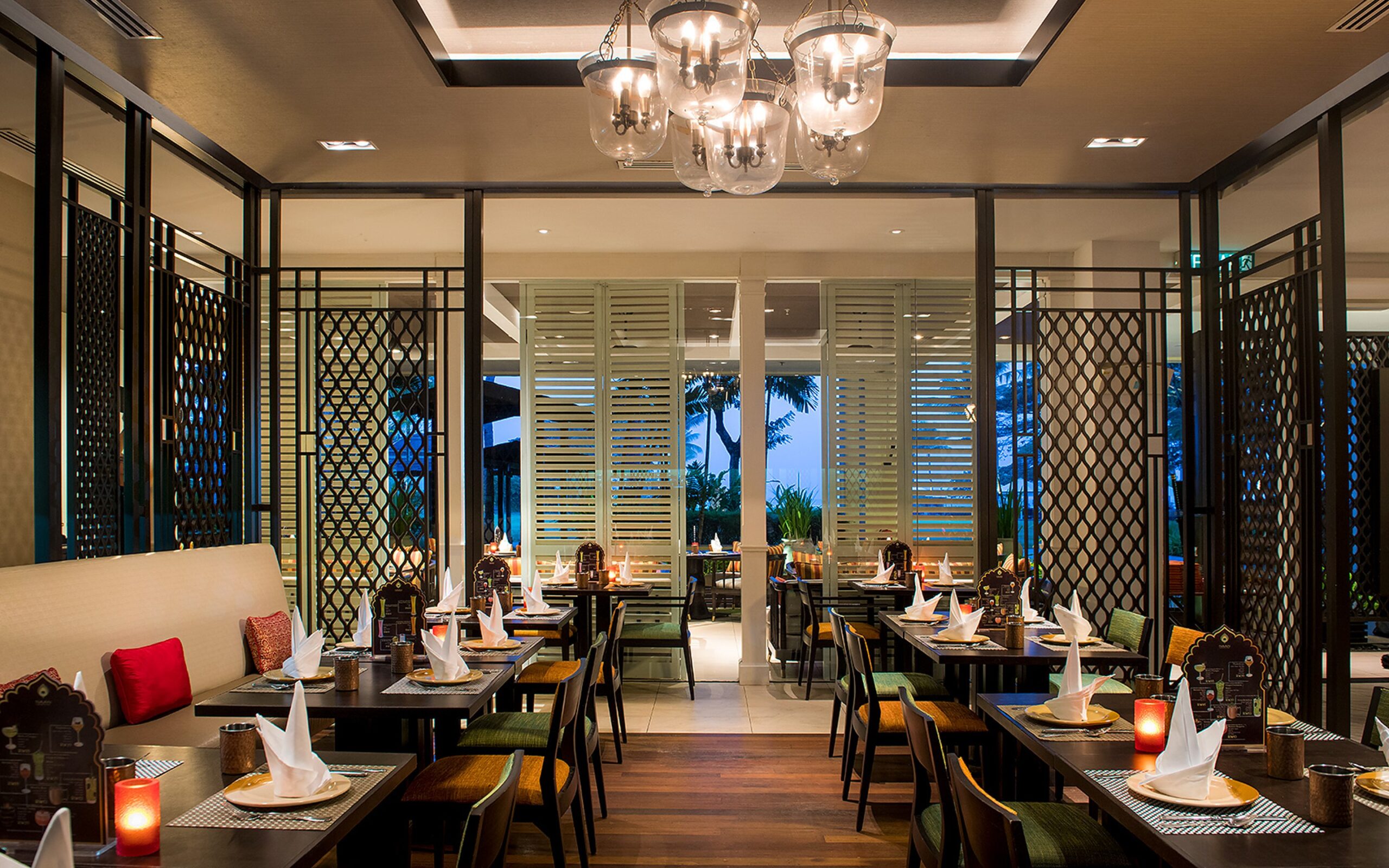 Malaysia, Borneo, Kuala Lumpur, Shangri La Rasa Ria, Naan Restaurant