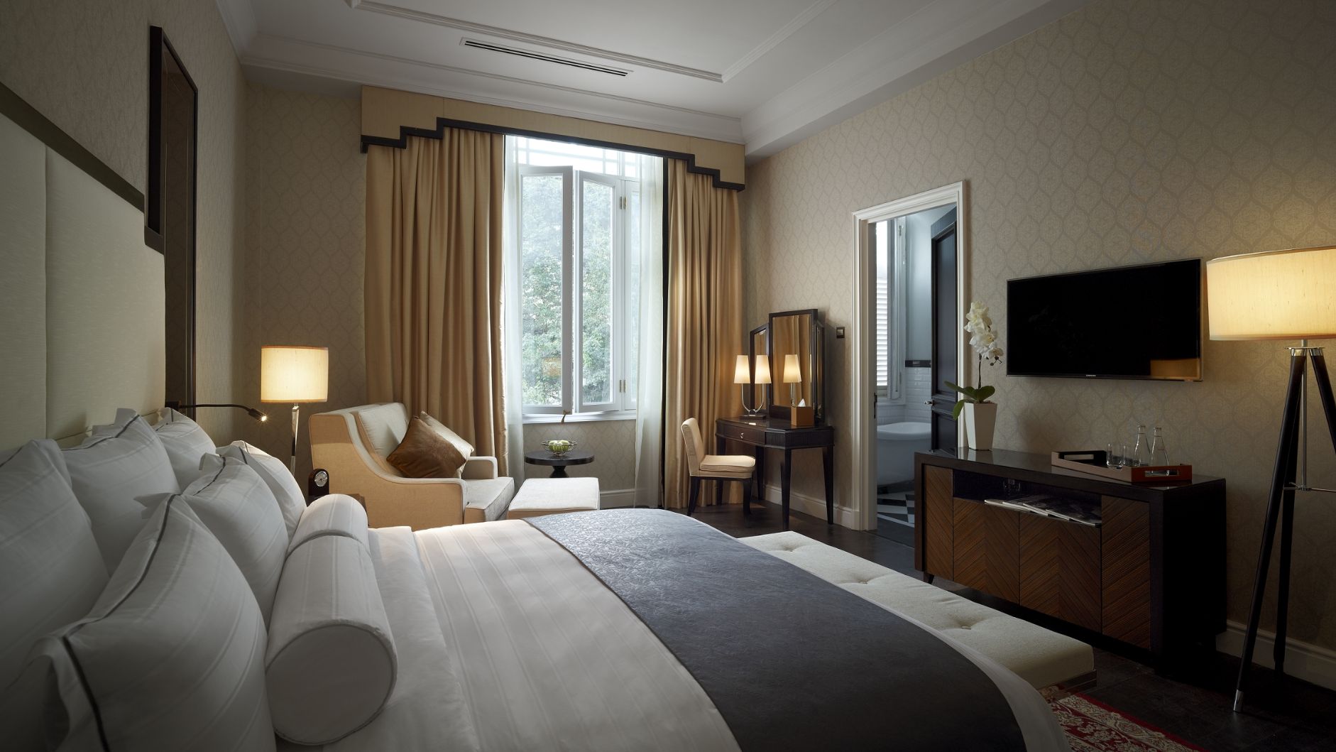 Malaysia Kuala Lumpur Lumpur the majestic suite bedroom