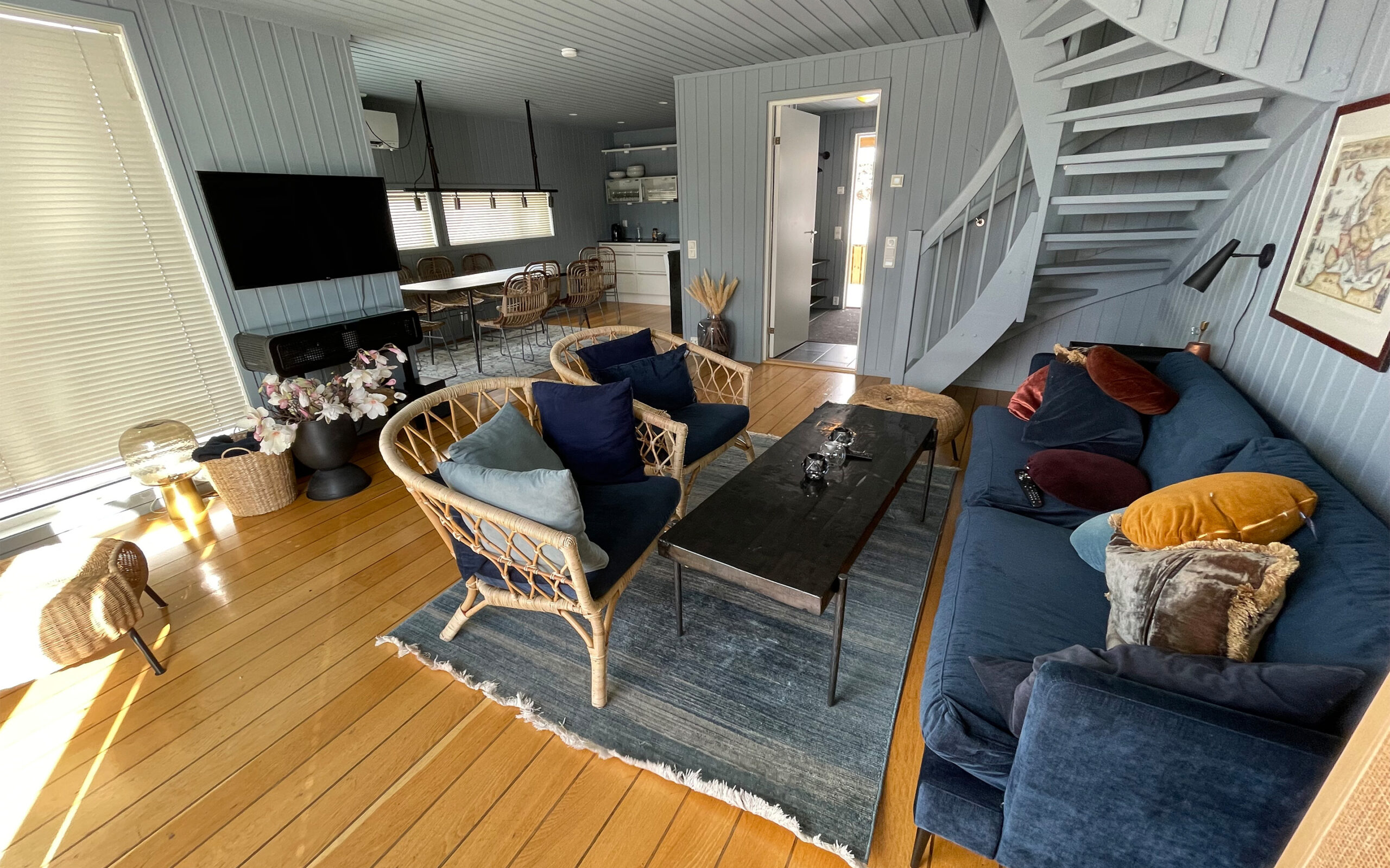 Norge Malangen Resort Waterfront Premium Cabins Example Livingroom