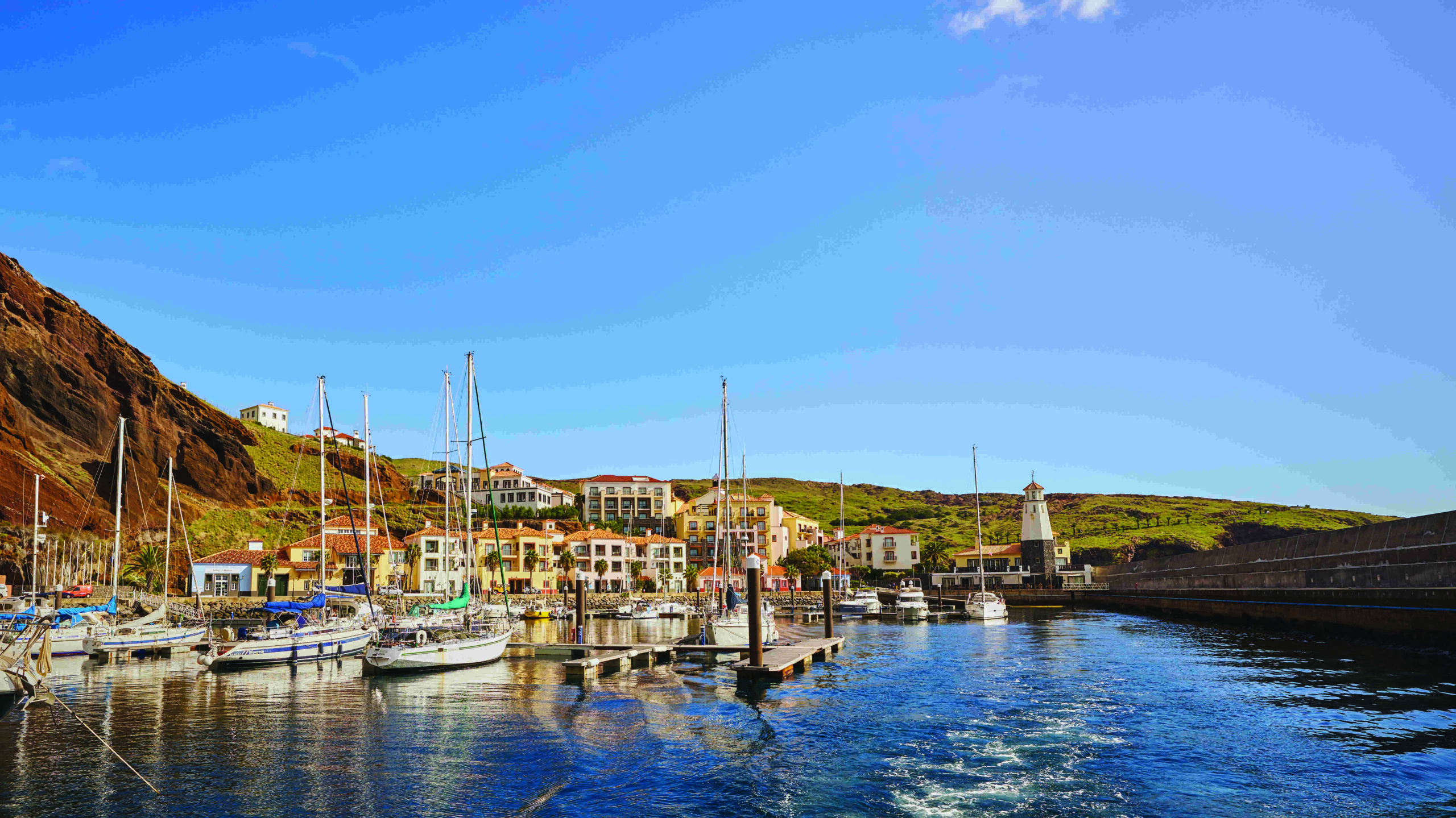 portugal-madeira-reid's-palace-belmond-hotel-lystbåde-havn