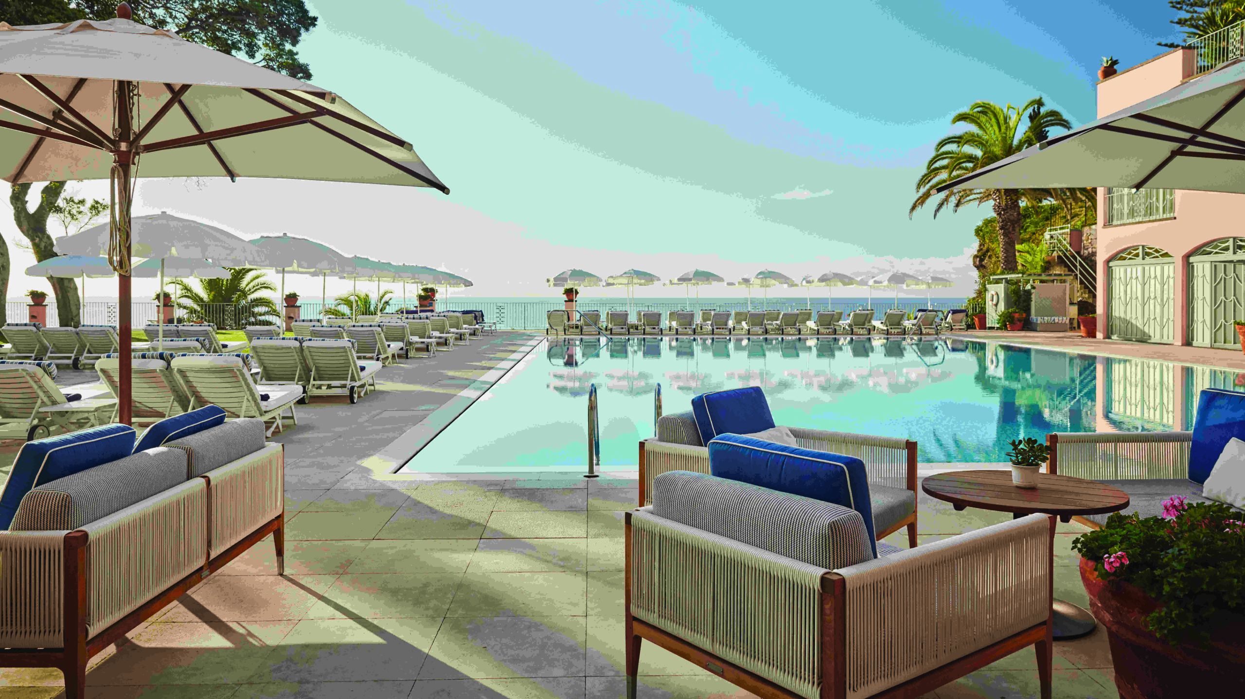 portugal-madeira-reid's-palace-belmond-hotel-pool-restautant