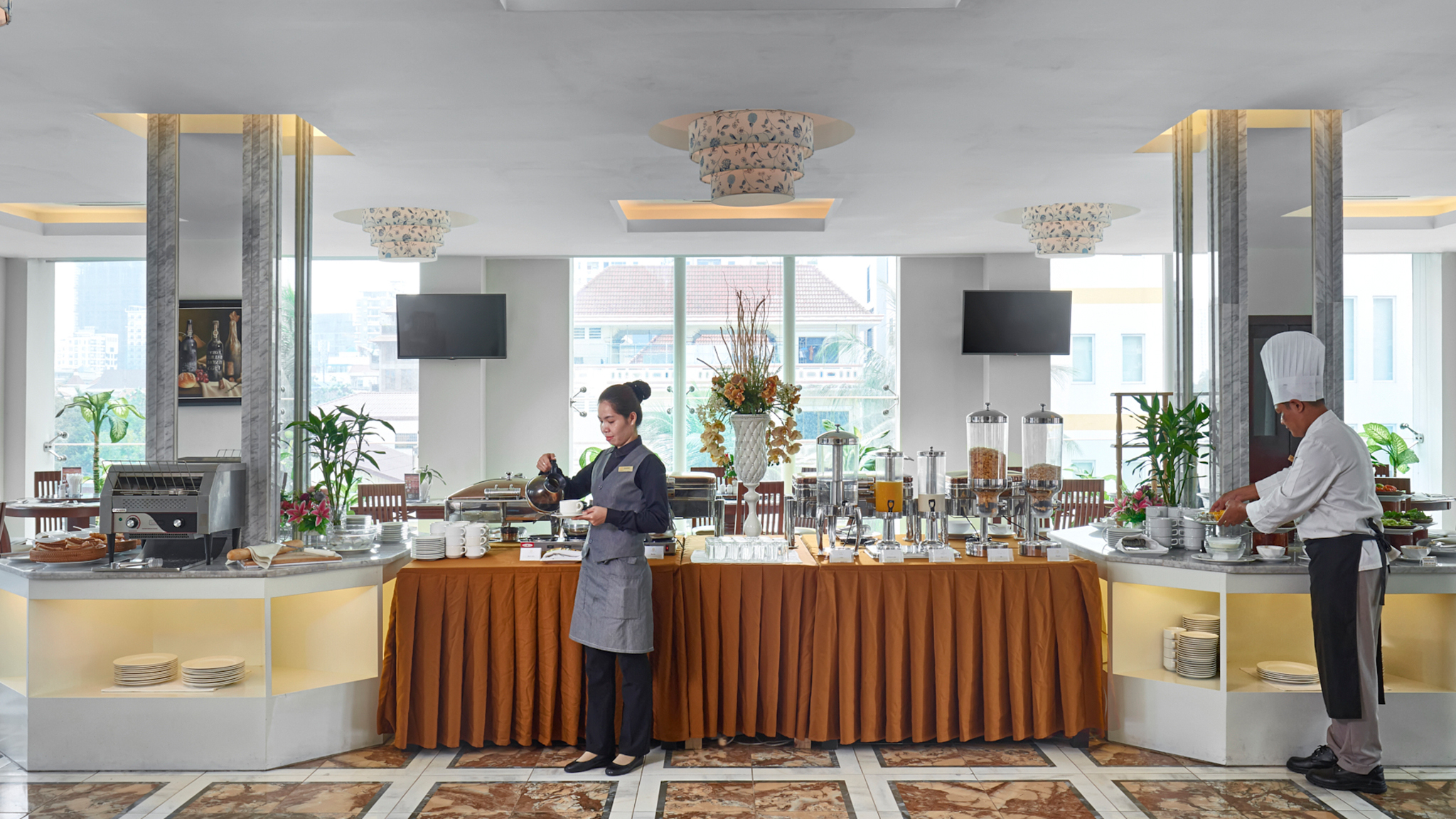 Cambodia, Phnom Penh, Katari Hotel, Restaurant
