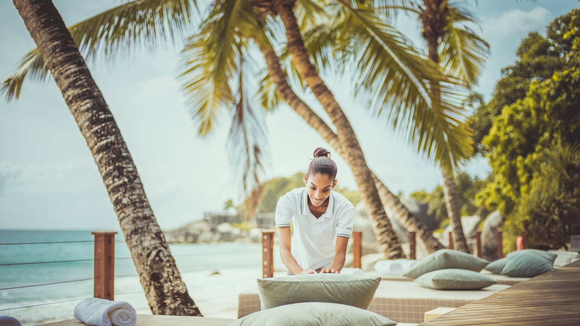 seychellerne mahe carana beach strand