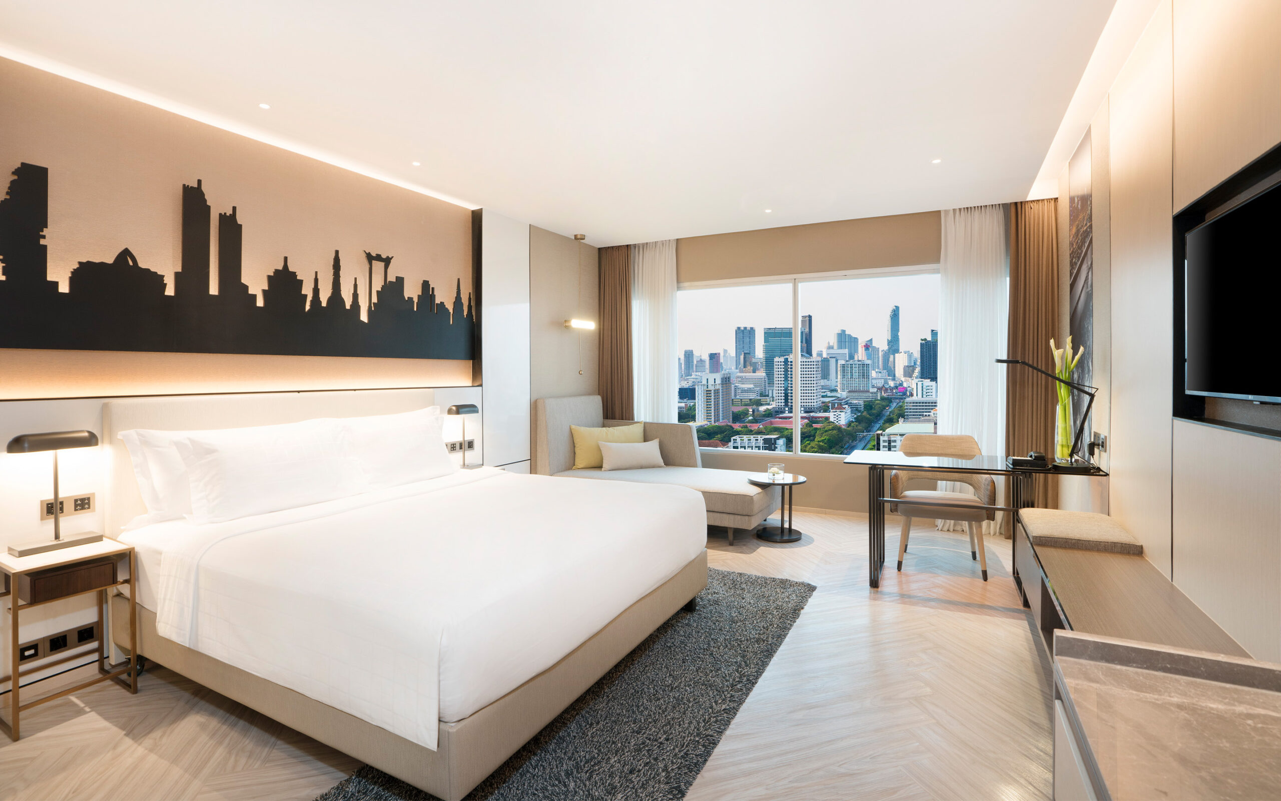 Thailand, Bangkok, Pathumwan Princess Hotel, Deluxe Classic Room