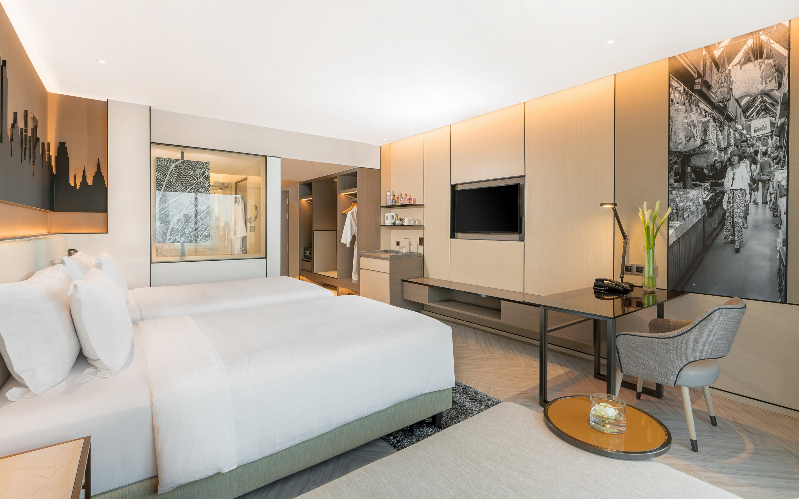 Thailand, Bangkok, Pathumwan Princess Hotel, Deluxe Classic Room