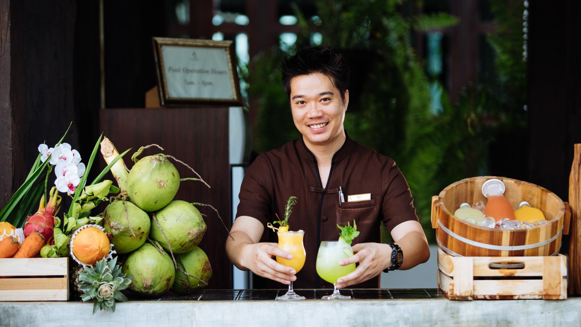Thailand, Chiang Mai, Na Nirand Romantic Boutique Resort, Bar 
