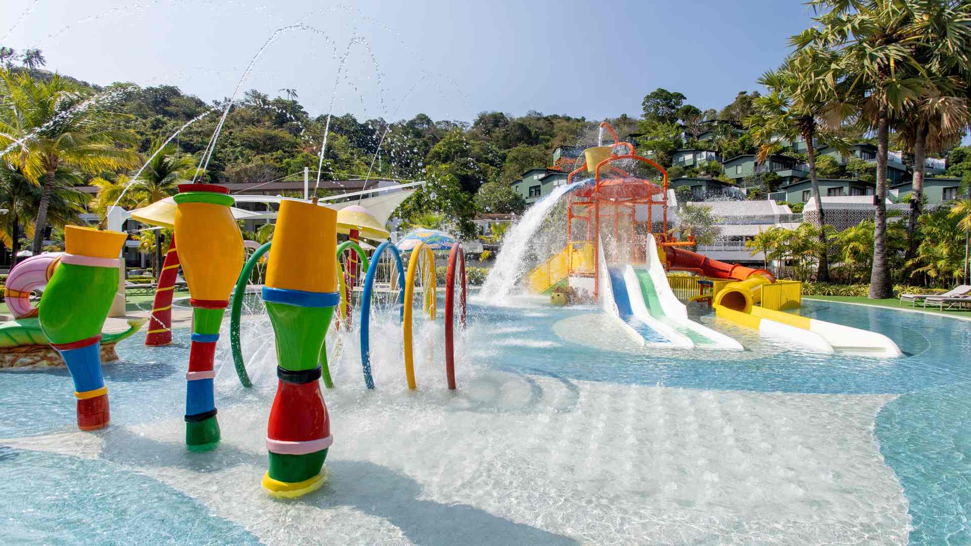 Rejser til Thailand, Phuket, Katathani Phuket Beach Resort, aqua play pool