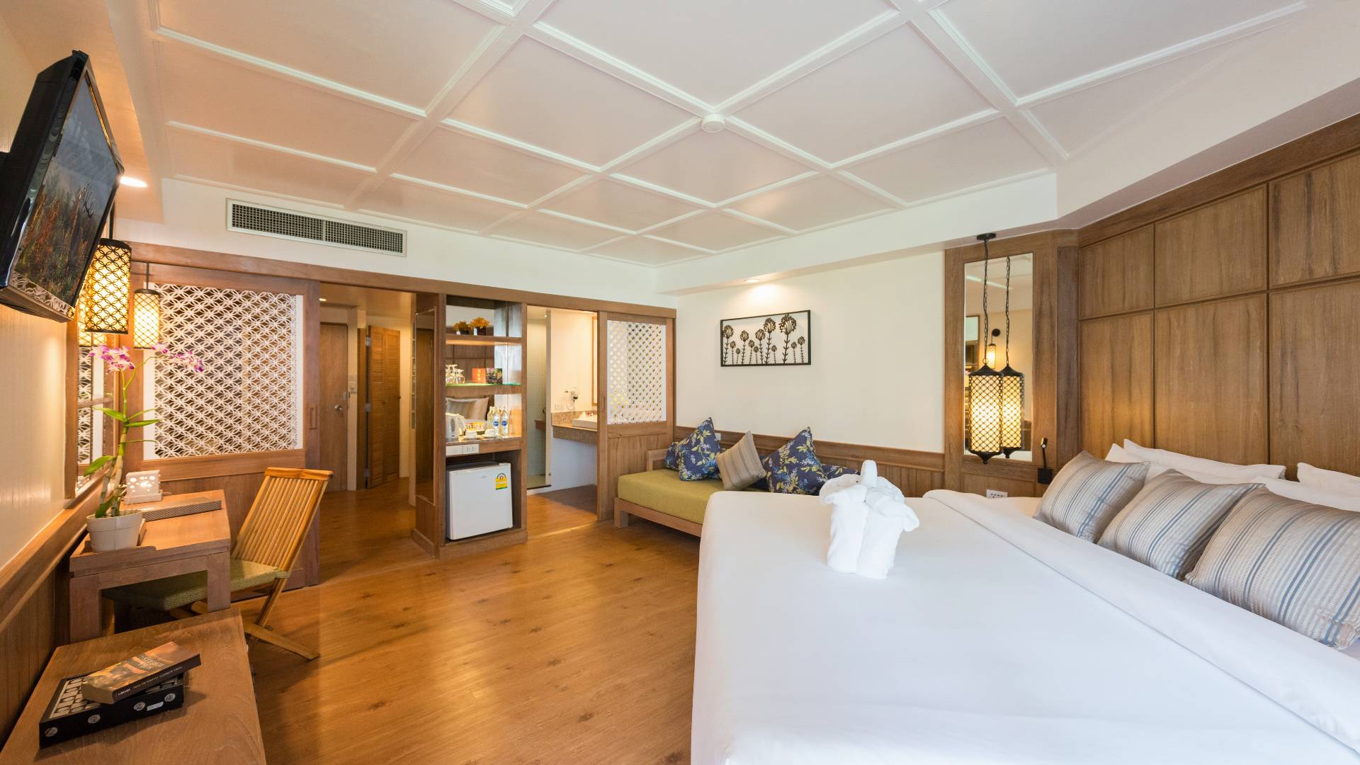 Rejser til Thailand, Phuket, Katathani Phuket Beach Resort, deluxe v&aelig;relse