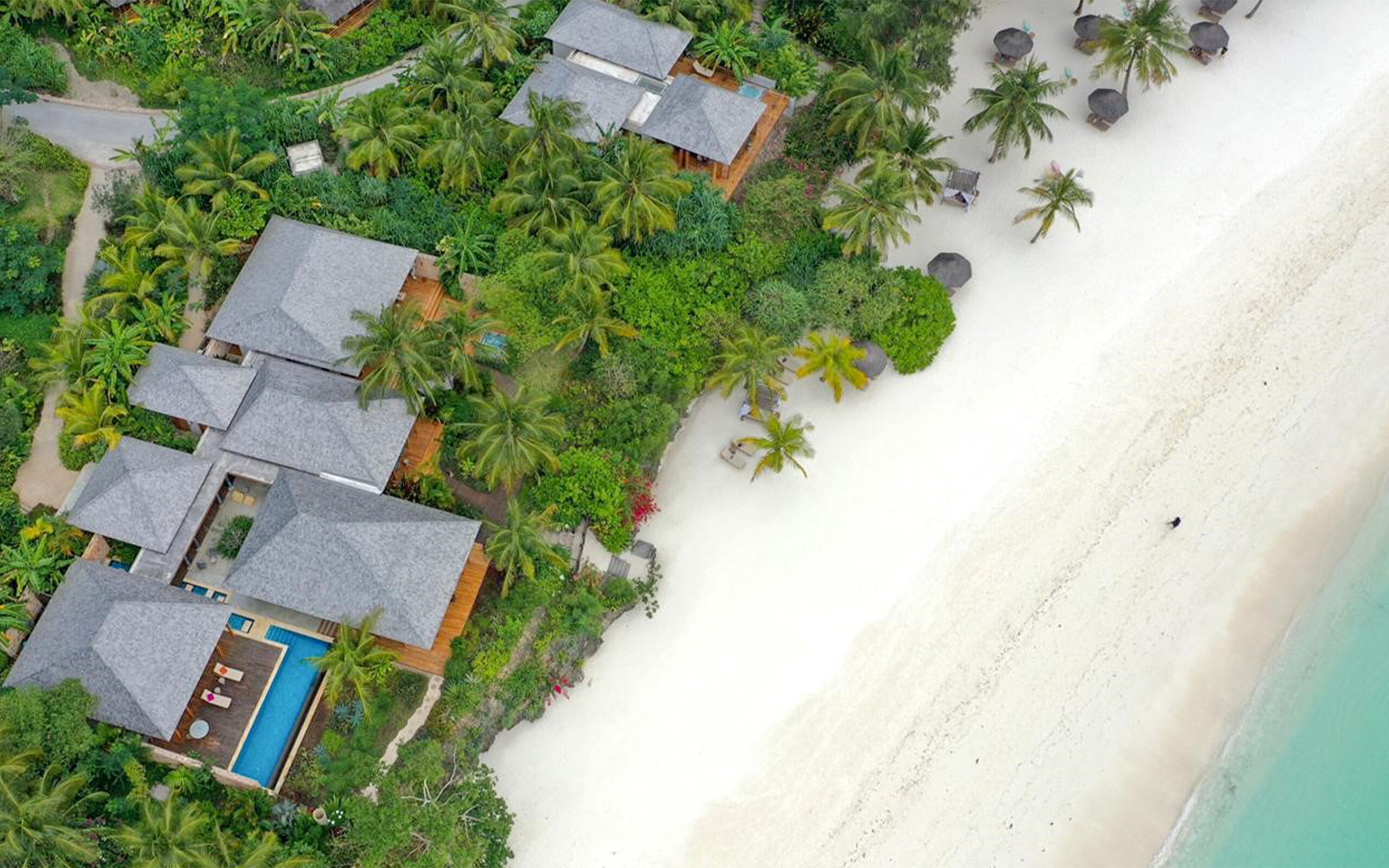 3 Bedroom Oceanfront Luxury Beach Villa