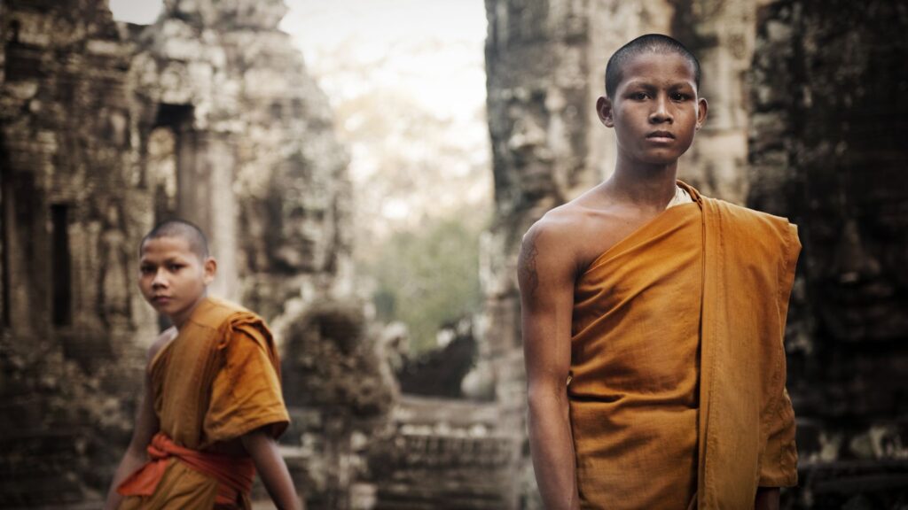 Cambodia, Siam Reap, Heldagstur Tempelbyen Angkor Wat, Munke