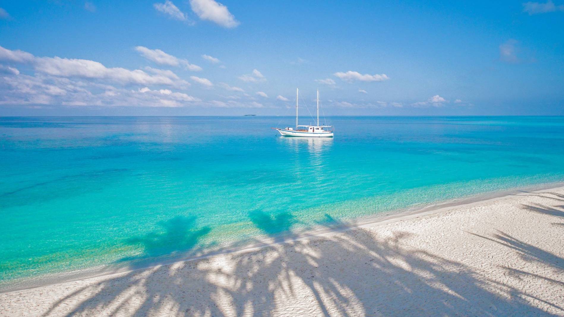 Rejser til Maldiverne, Meeru Island Resort & Spa, strand