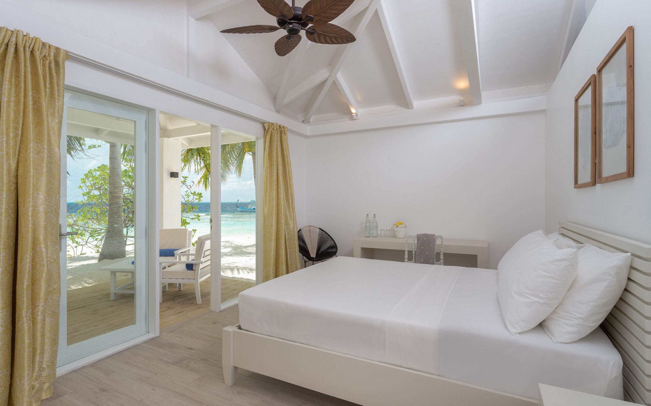 Rejser til Maldiverne, Sandies Bathala Resort, beach bungalow