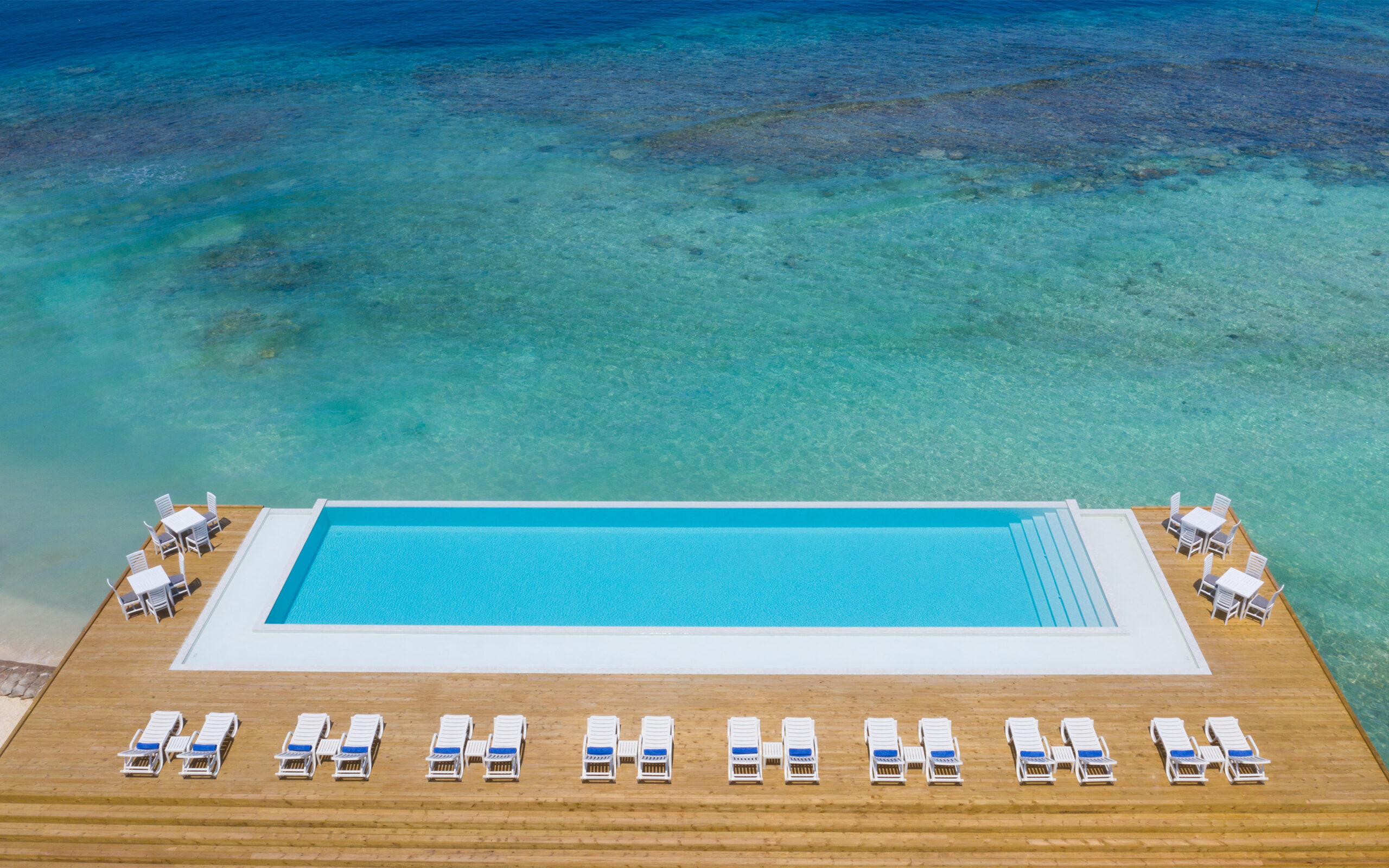 Rejser til Maldiverne, Sandies Bathala Resort, pool