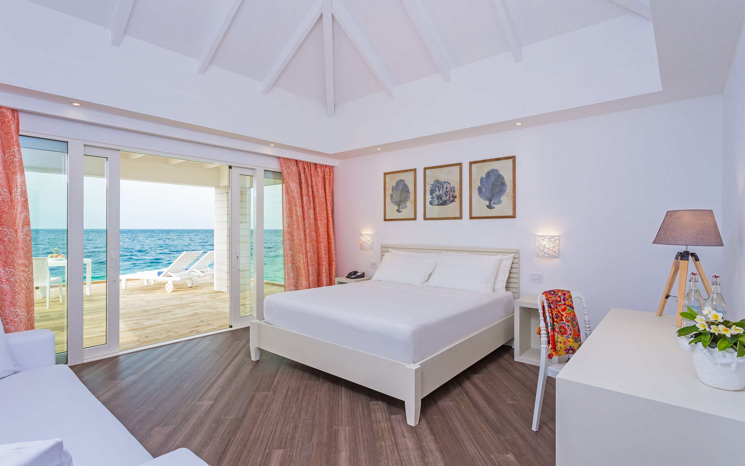 Rejser til Maldiverne, Sandies Bathala Resort, water villa