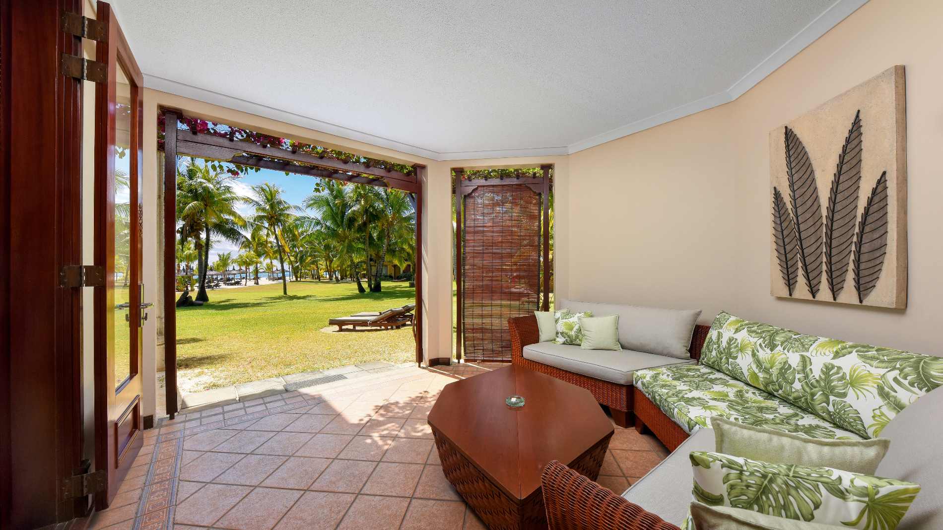 Rejser til Mauritius, Dinarobin Beachcomber Golf Resort & Spa, Junior Suite med terrasse