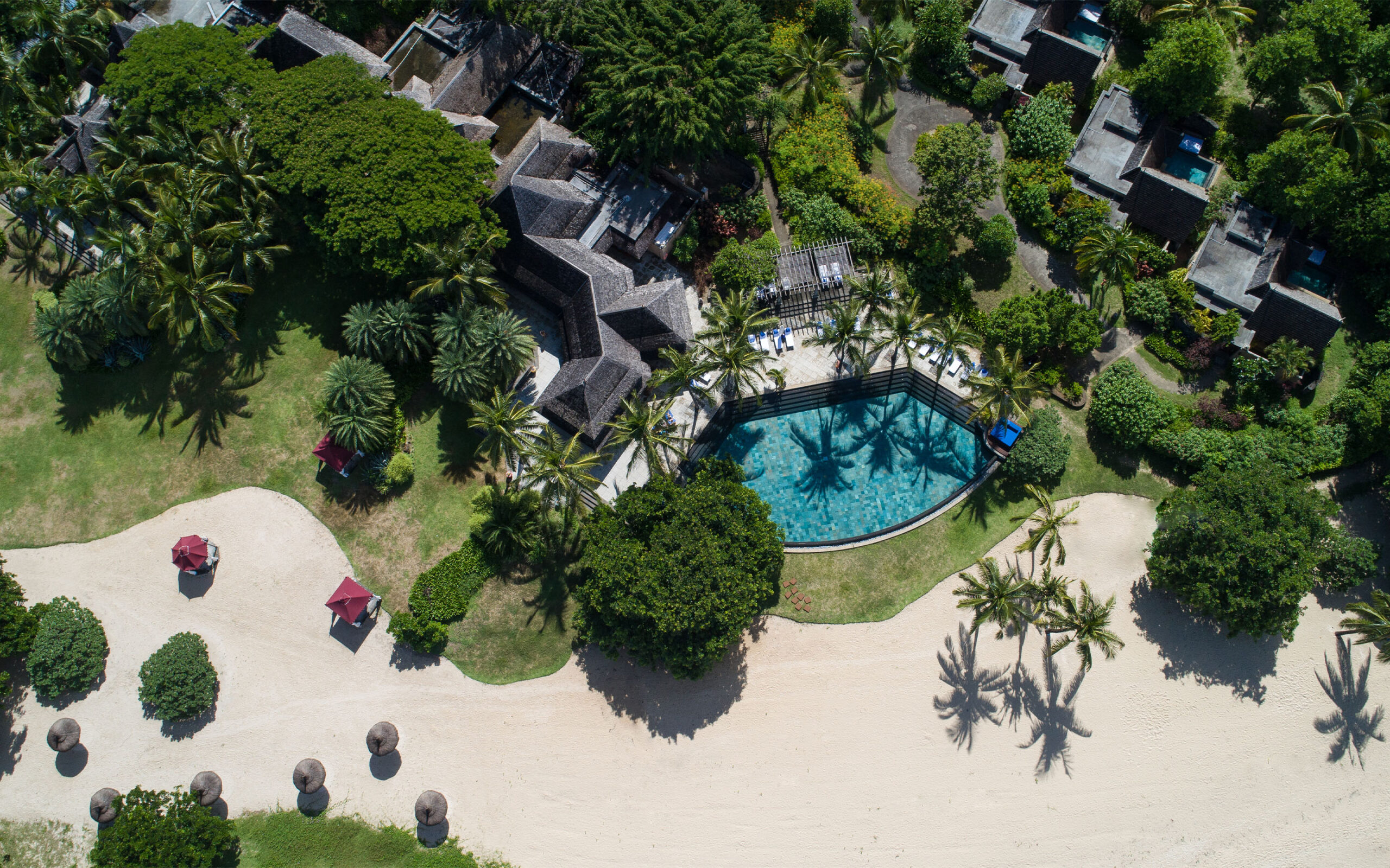 Rejser til Maurtius, Maradiva Villas Resort & Spa, strand og pool