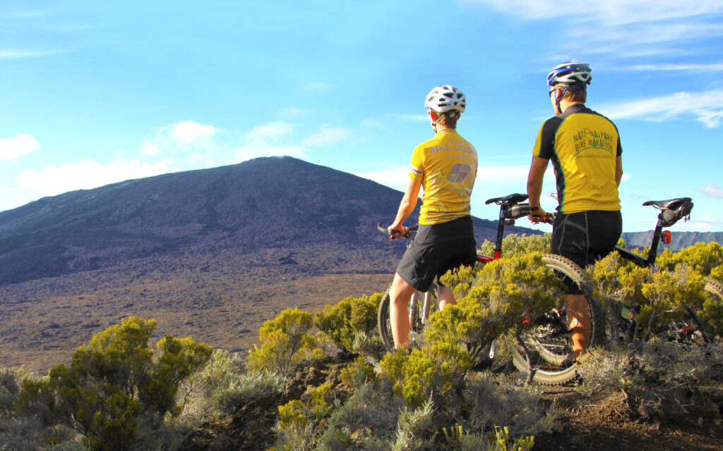 Reunion Mountainbikes Paa Vulkanen