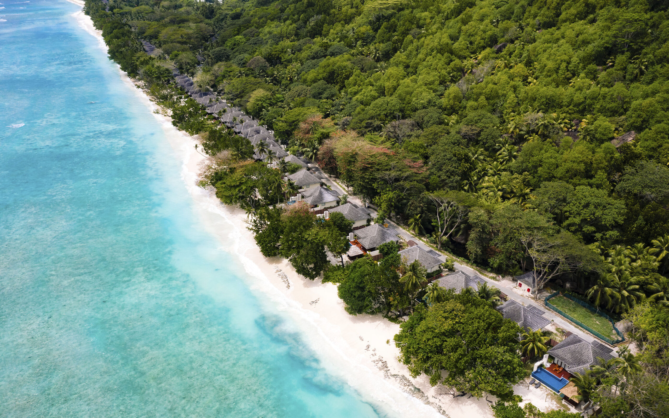Seychellerne Silhouette Island Hilton Labriz Villaer Langs Stranden