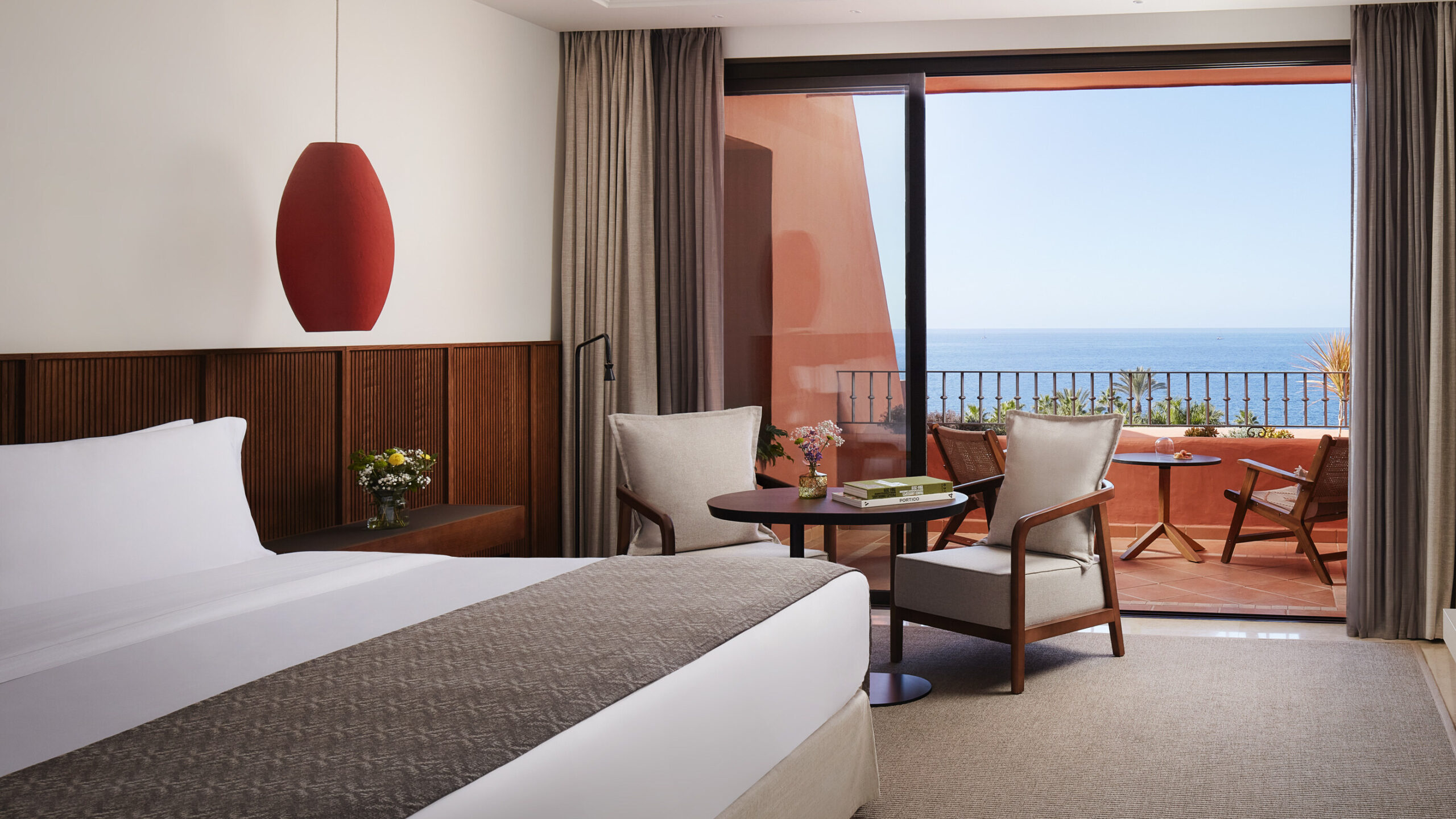 Rejser til Tenerife, Tivoli La Caleta Tenerife Resort, Premium Ocean v&aelig;relse med balkon