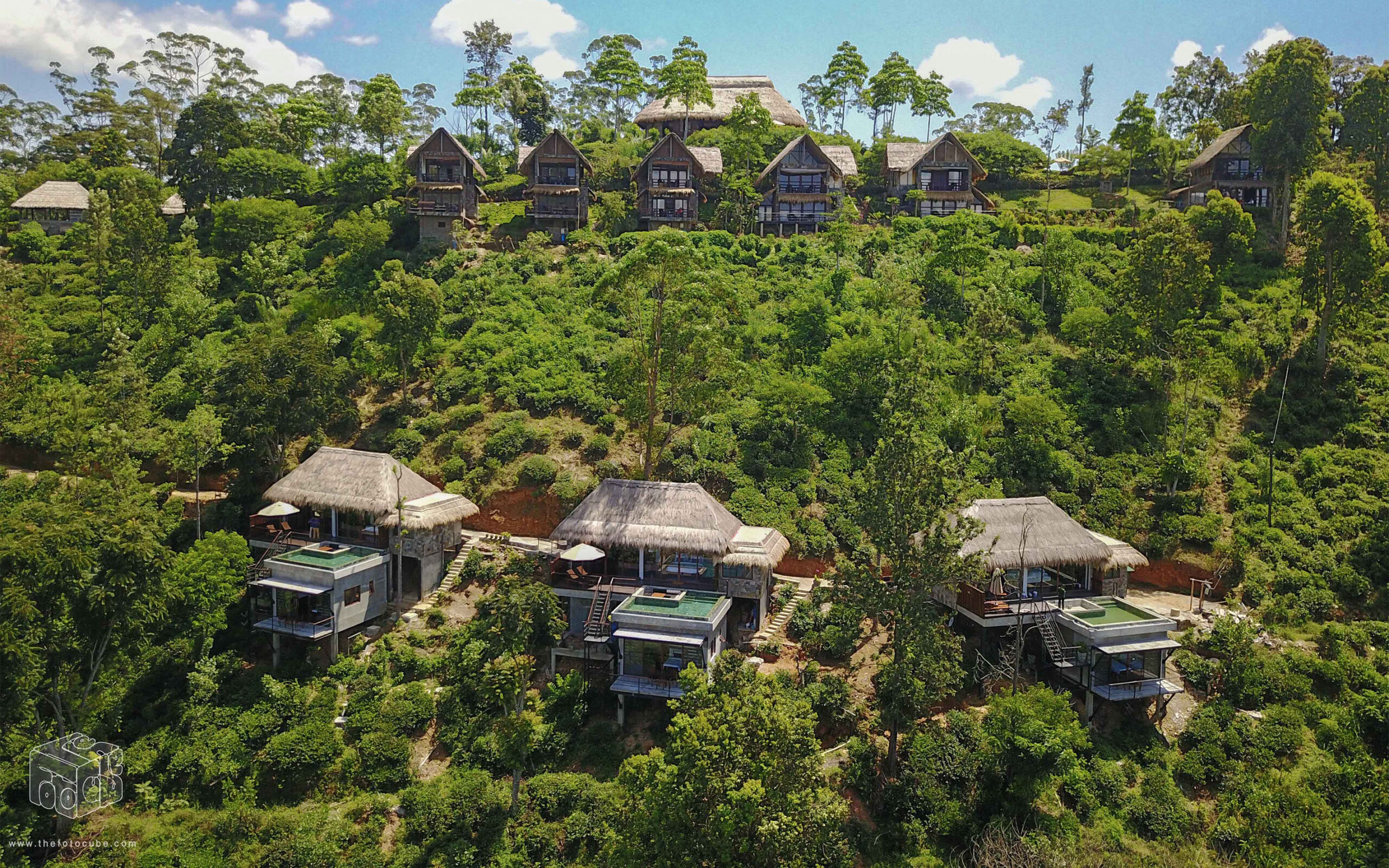Sri Lanka 98 Acres Resort Pool Villaer