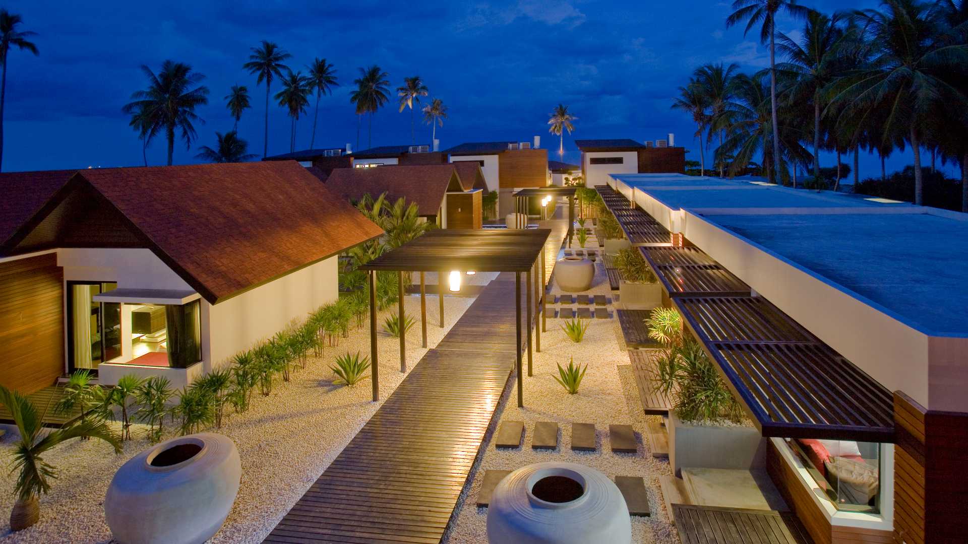 Thailand, Khanom, Aava Resort & Spa, Walkway Evening