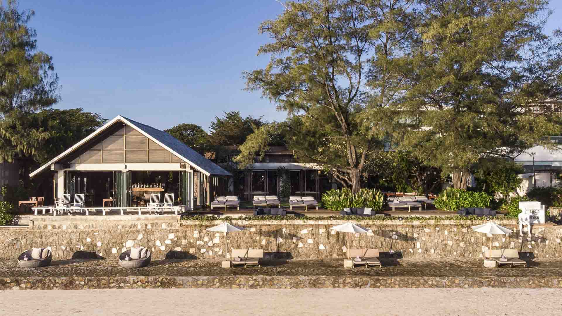 Thailand, Hua Hin, Lets Sea Hua Hin Al Fresco, Beachfront Terrace