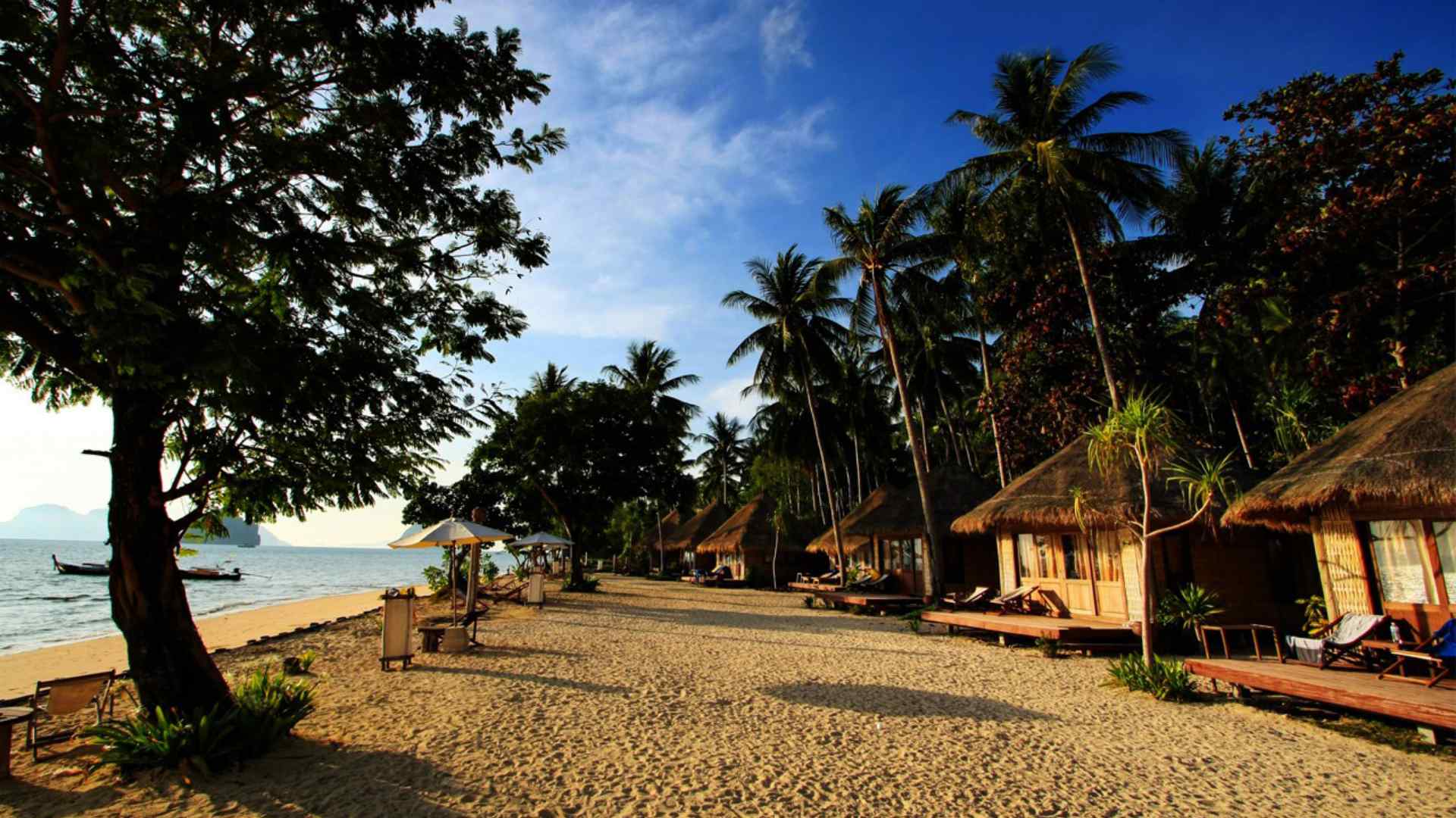 Thailand, Koh Ngai, Thapwarin Resort, Strand Udsigt