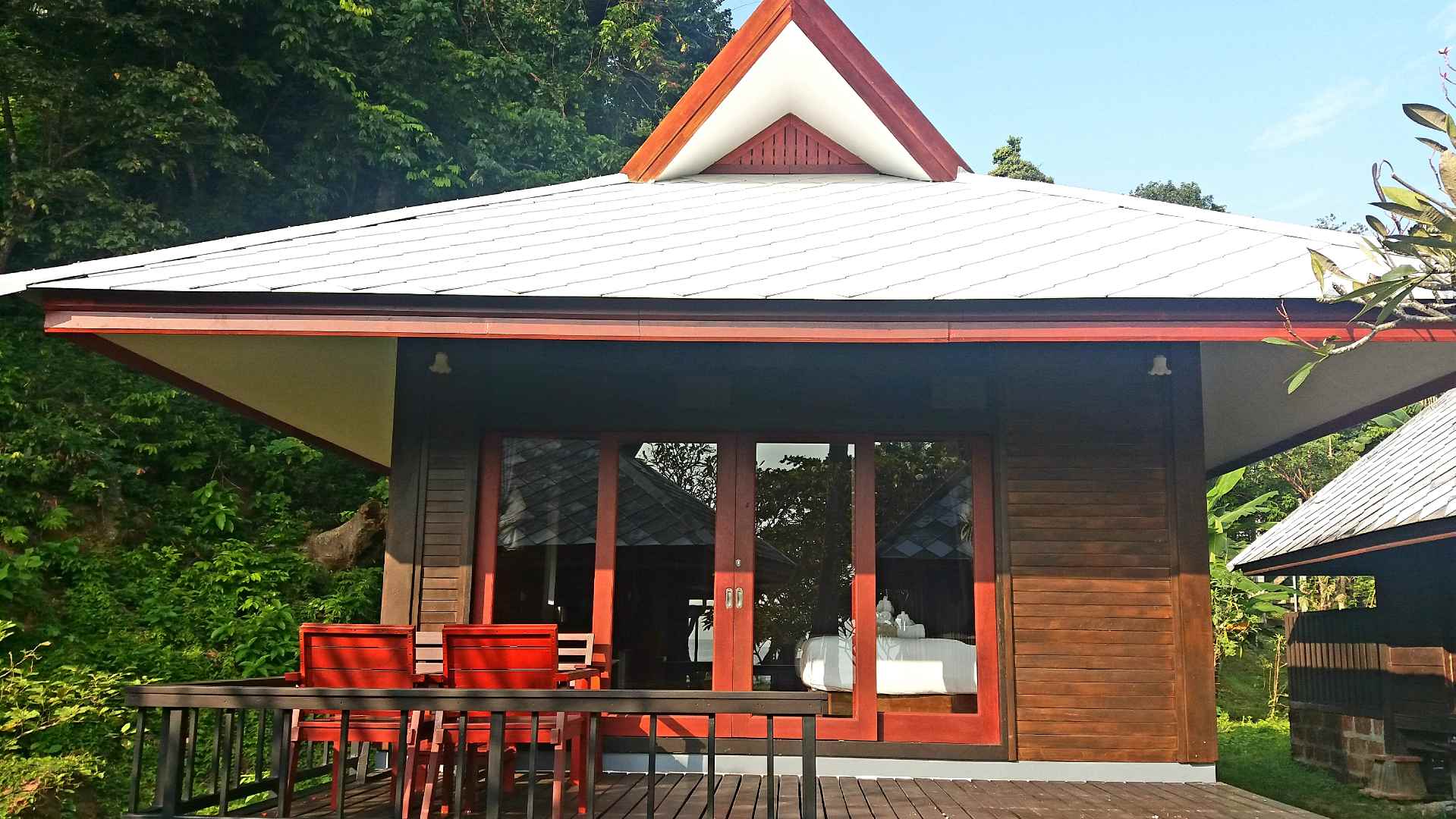 Thailand, Koh Ngai, Thanya Beach Resort, Family Seaview Bungalow