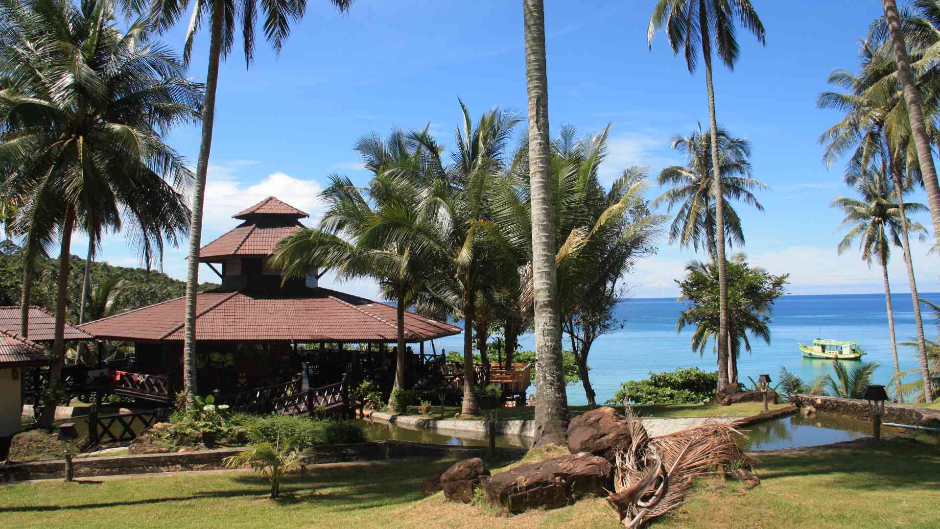 Thailand, Koh Kood, Koh Kood Beach Resort, Garden View