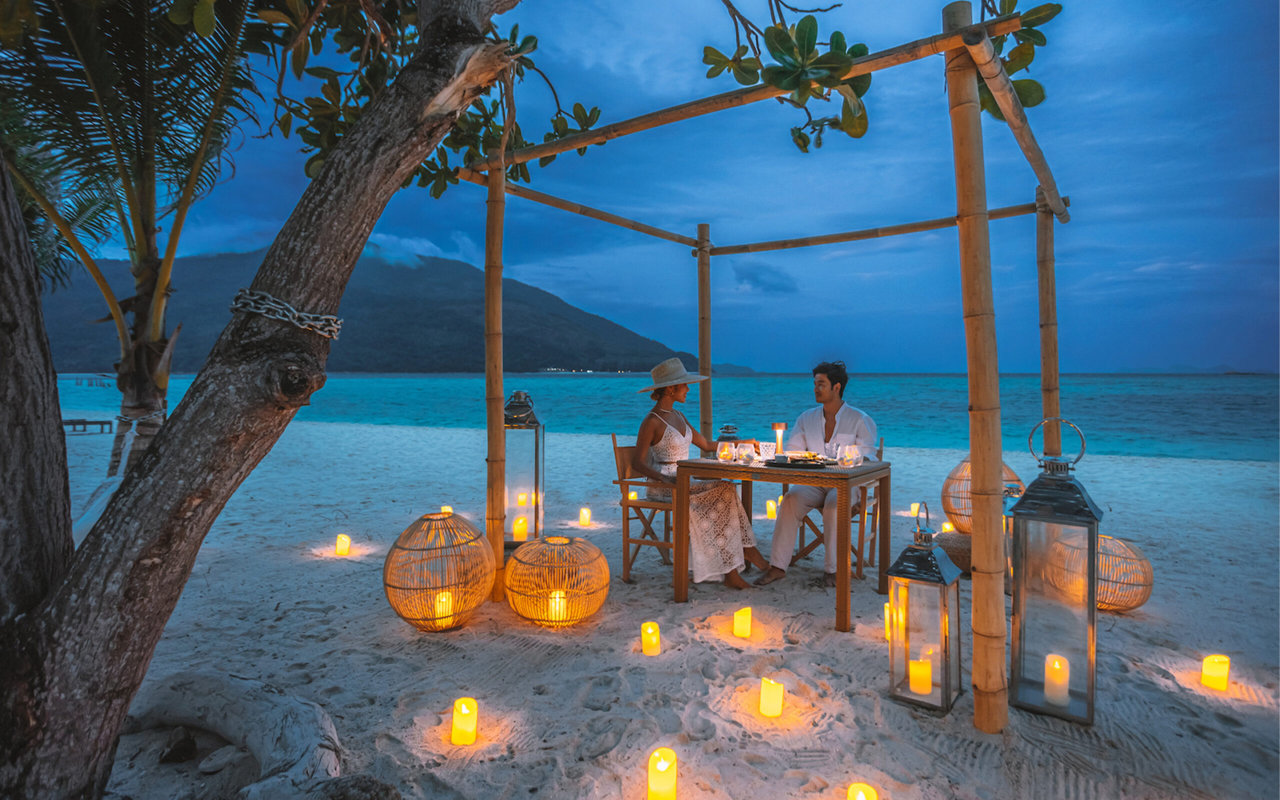 Thailand Koh Lipe Irene Luxury Beach Resort Romantisk Middag Stranden