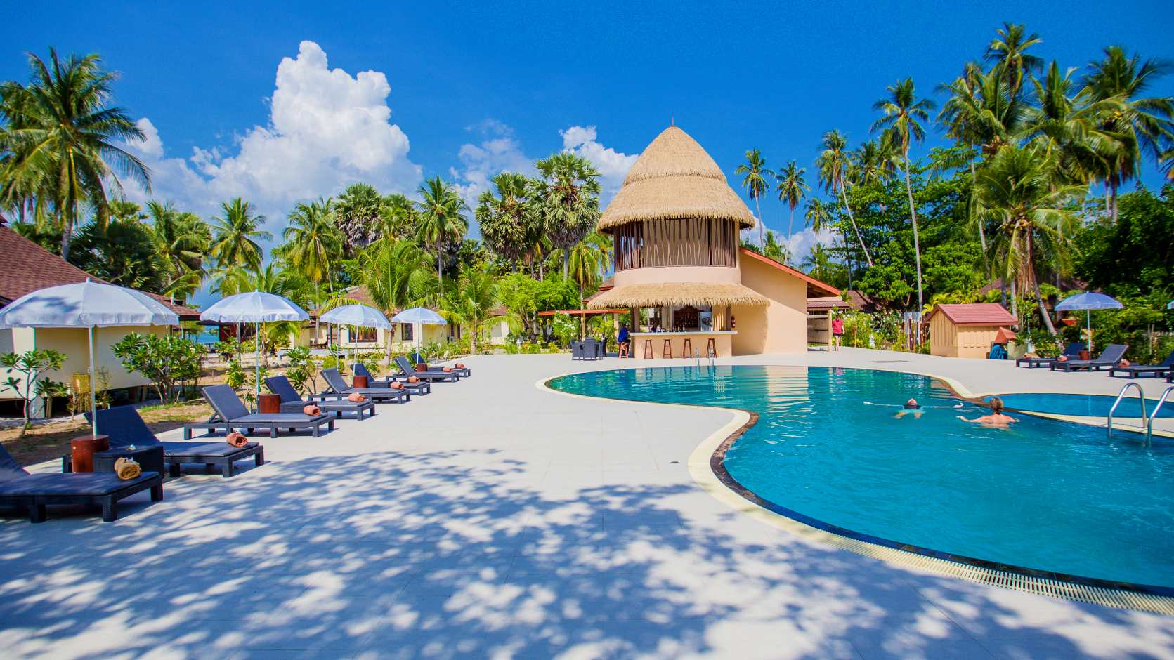 Thailand, Koh Mook, Koh Mook Sivalai Beach Resort, Pool View