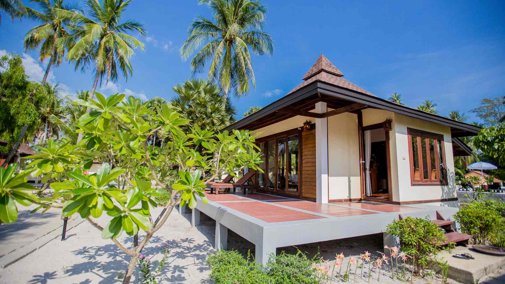 Thailand, Koh Mook, Koh Mook Sivalai Beach Resort, Villa Udendørs