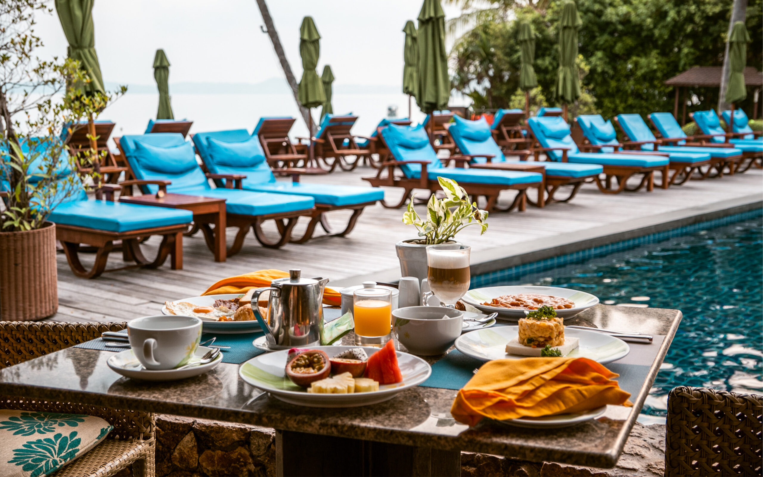 Thailand, Koh Samui, Bo Phut Resort, Morgenmad Pool