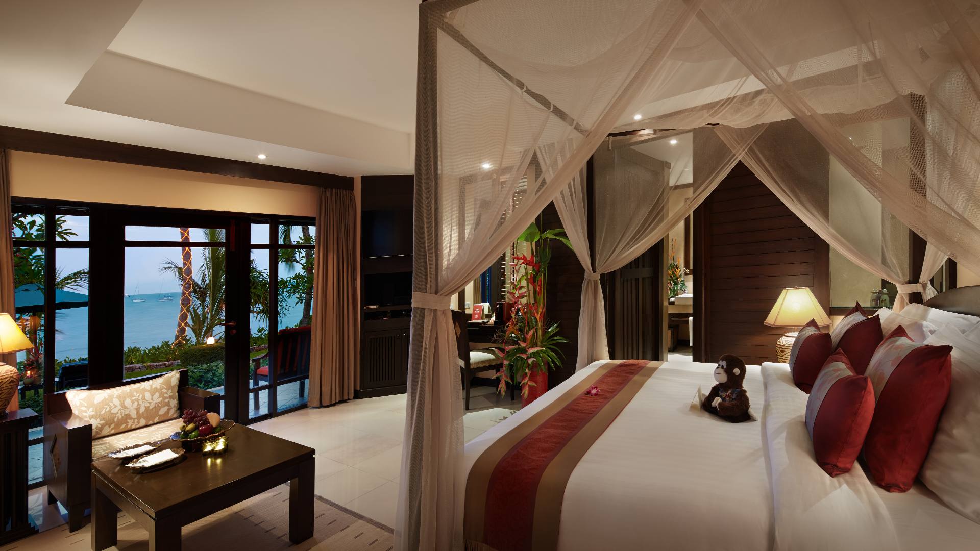Thailand, Koh Samui, Bo Phut Resort, Beachfront Villa Outdoor Jacuzzi