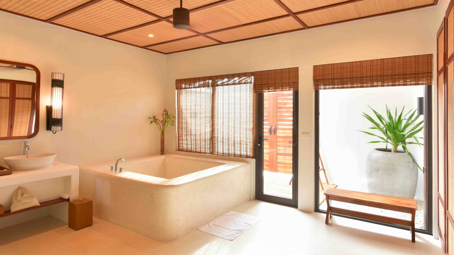 Cambodia, Koh Rong ,The Royal Sands, Badeværelse