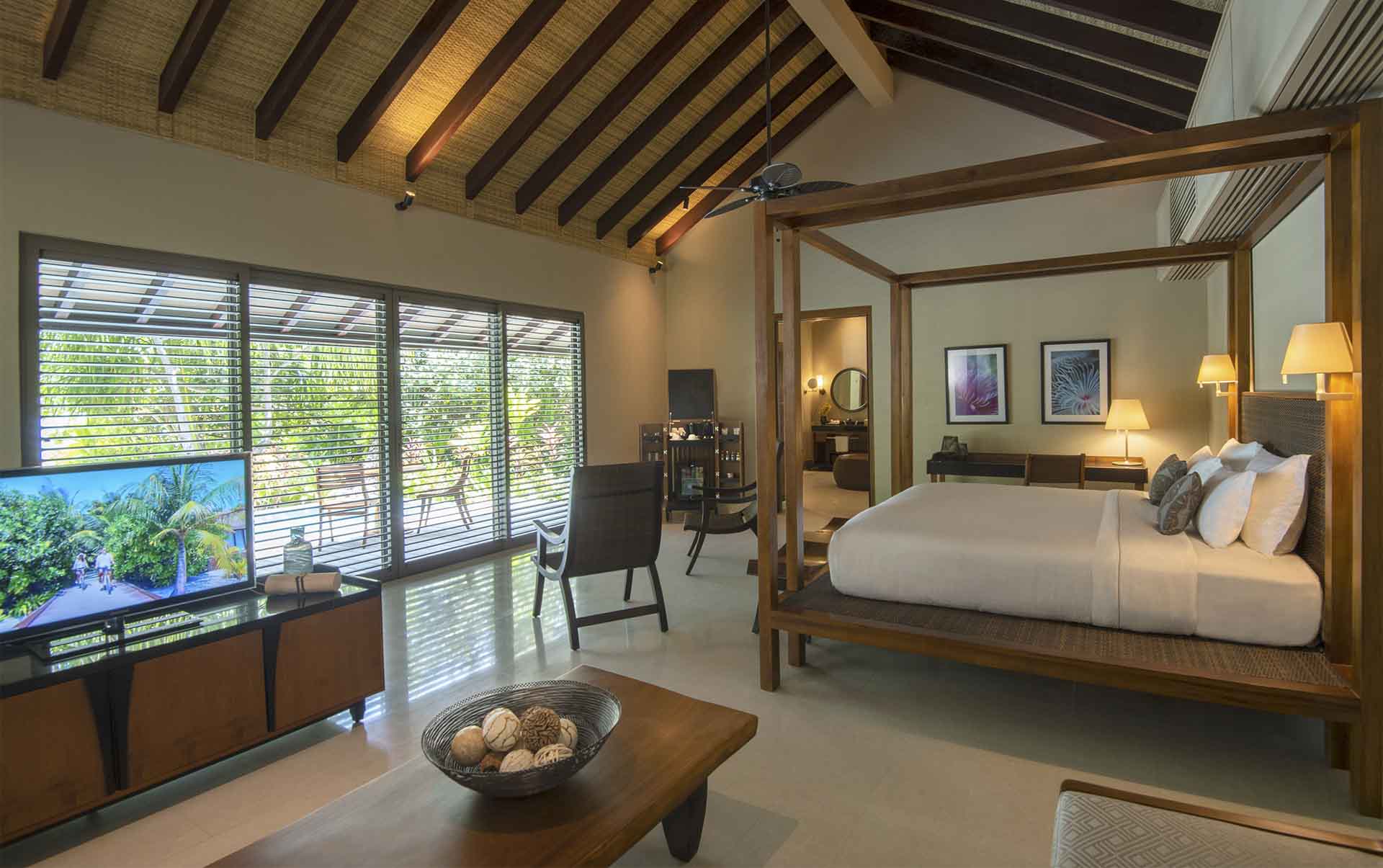 Rejser til Maldiverne, The Residence Maldives at Dhigurah, Deluxe beach pool villa sovev&aelig;relse med siddeomr&aring;de
