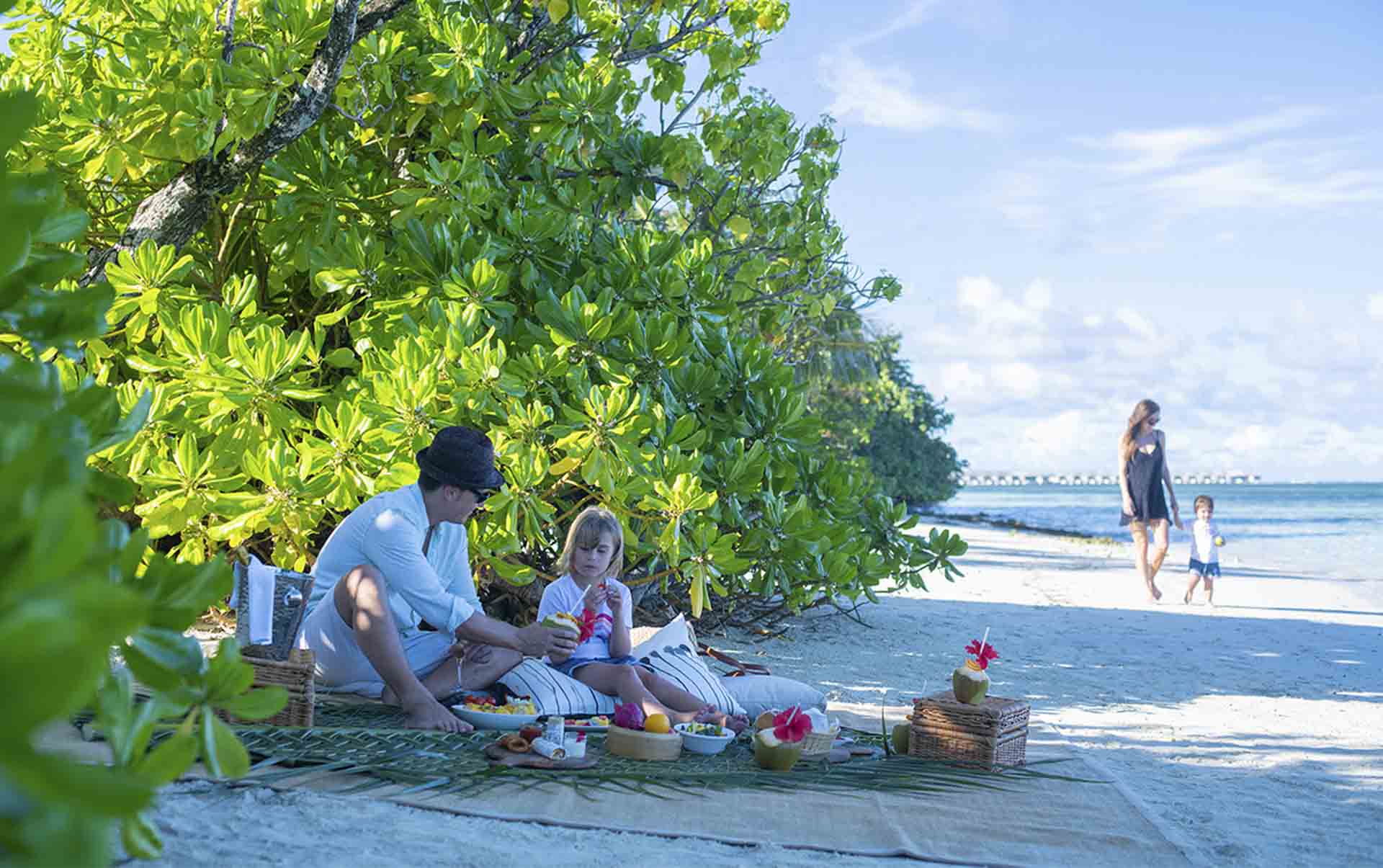 Rejser til Maldiverne, The Residence Maldives at Dhigurah, Picnic p&aring; stranden 