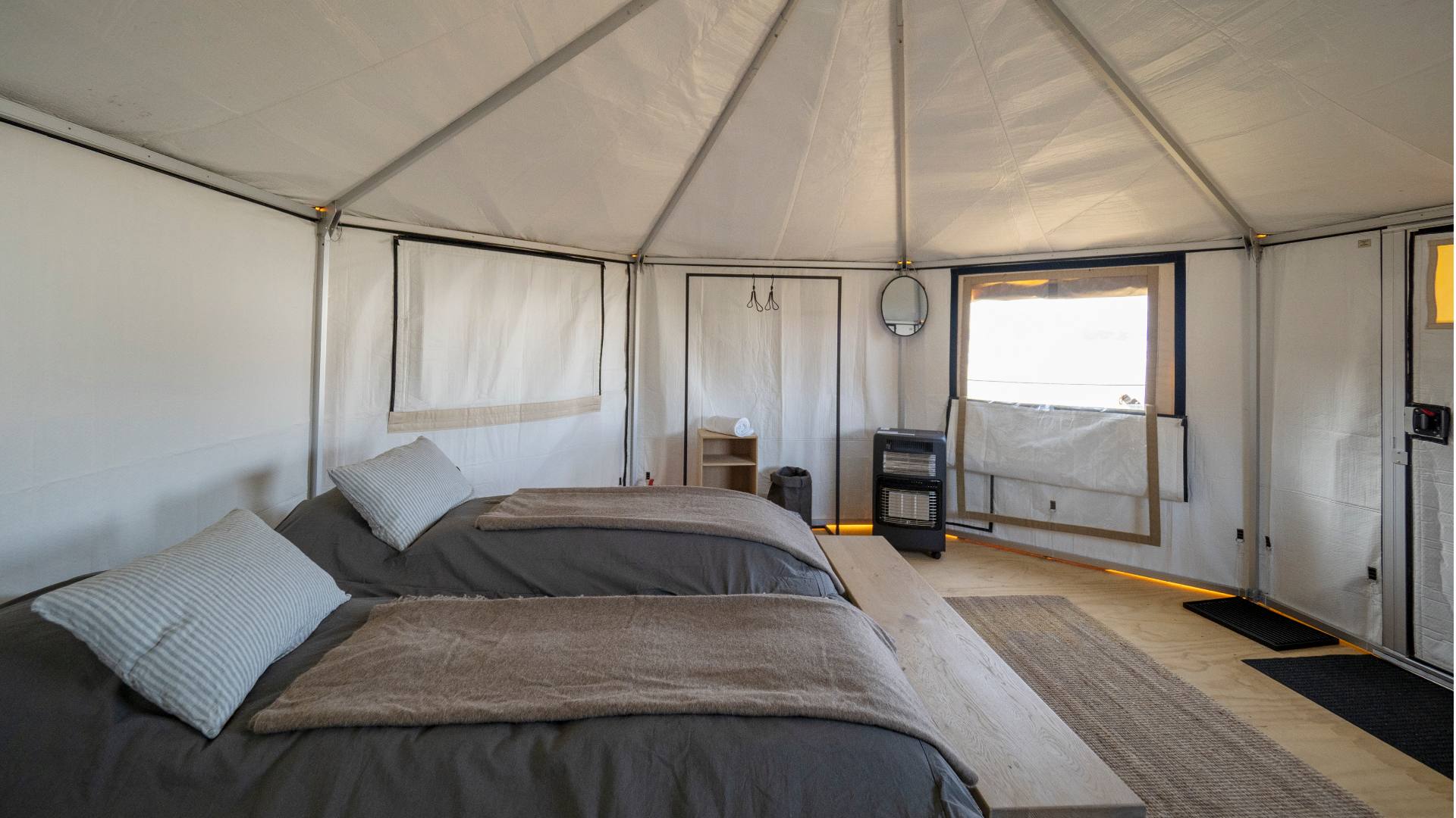 rejser til Gr&oslash;nland, Eqi, k&aelig;lvende br&aelig;, Glacier Lodge Eqi, glamping