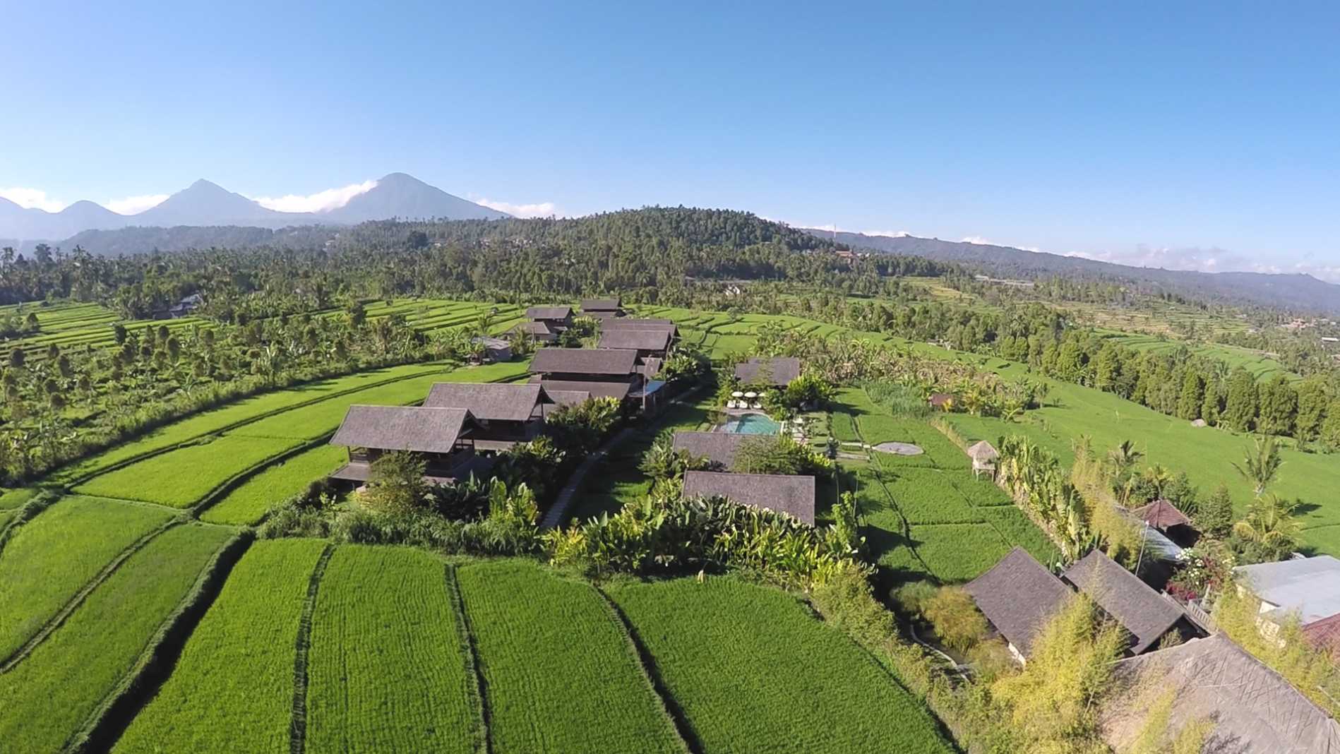 Indonesien, Bali, Munduk, Munduk Retreat Bali, Resort Set Ovenfra Omgivet Af Natur